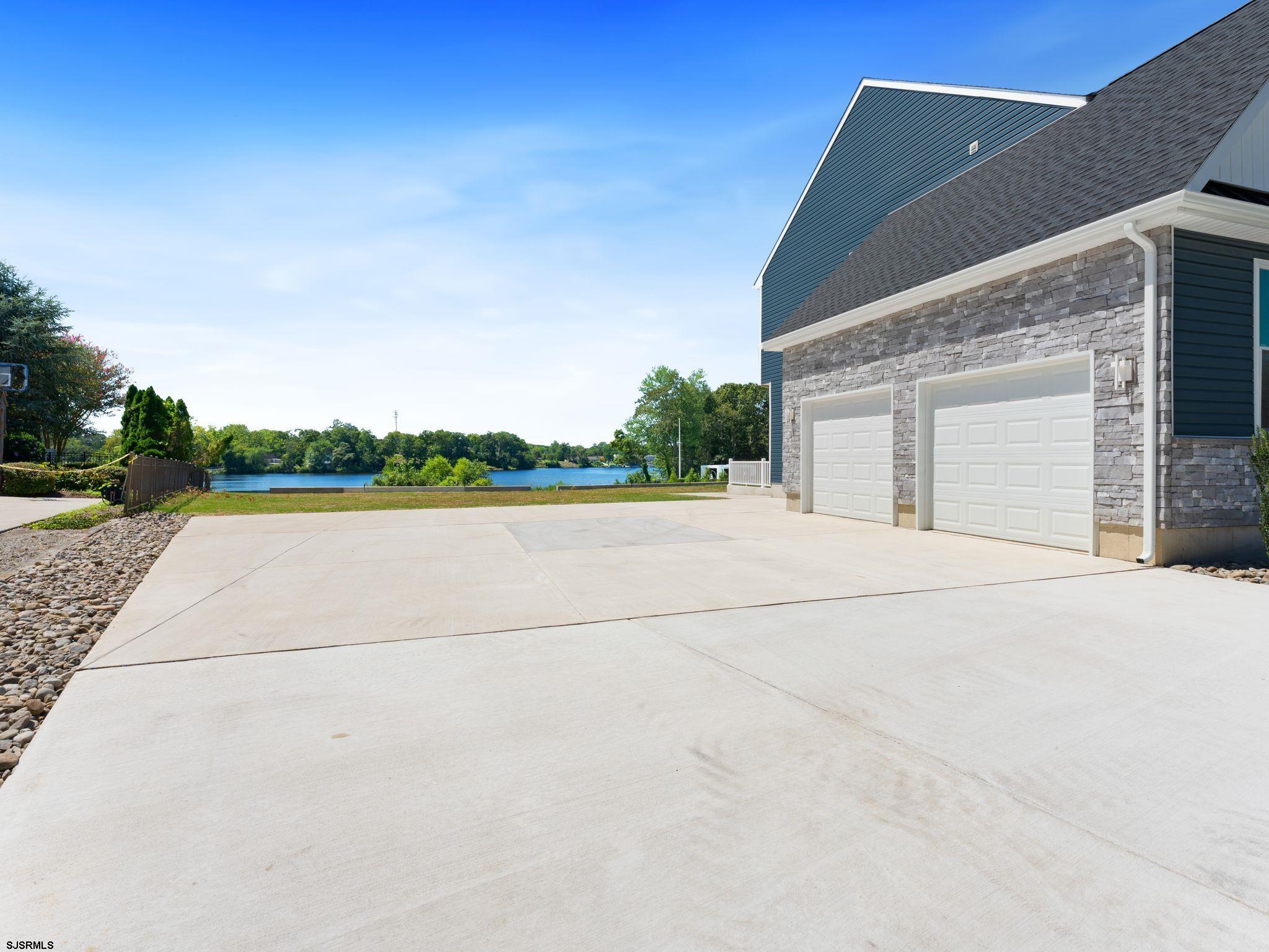 14 Wexford Ln Ln