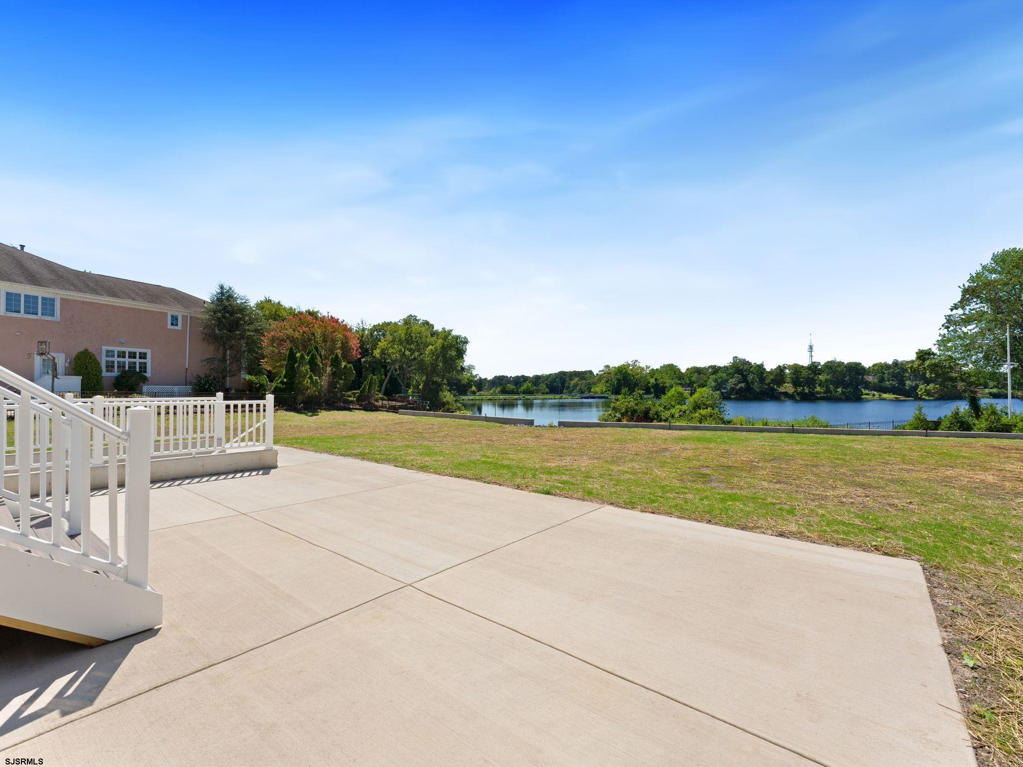 14 Wexford Ln Ln