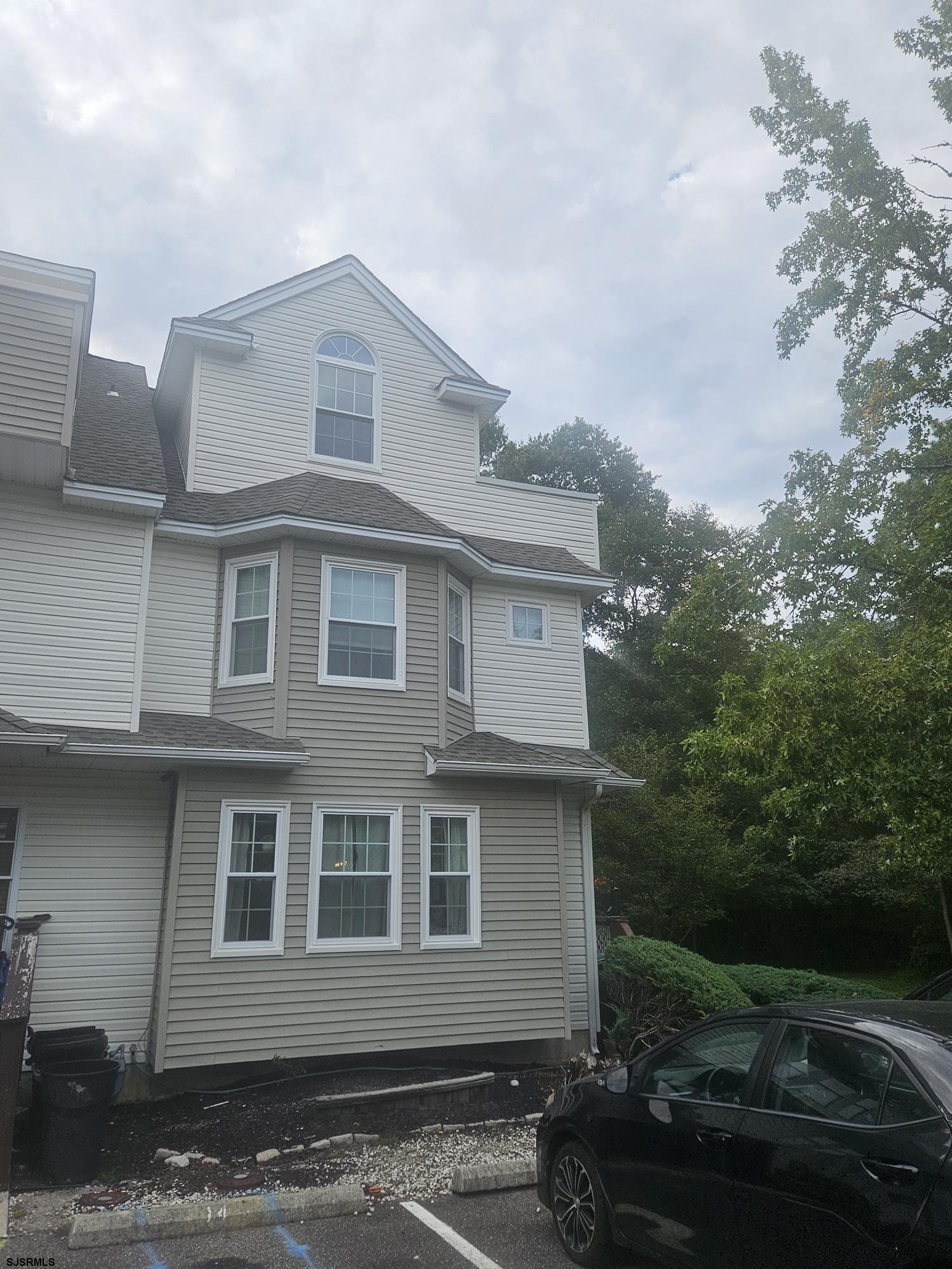 14 Courtland Court - Picture 2