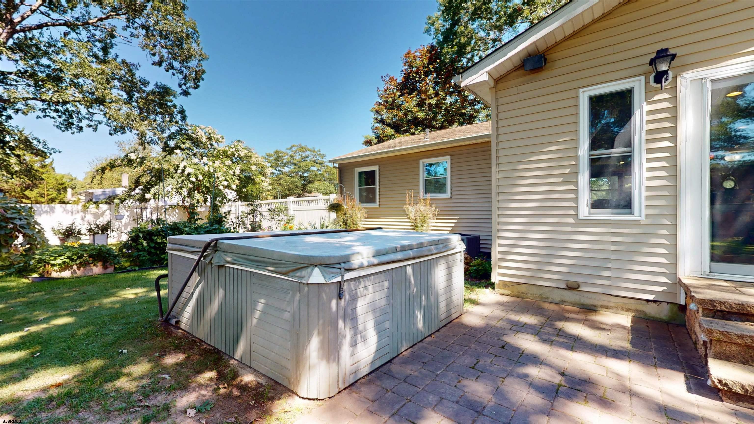 14 Rushwood Dr Dr