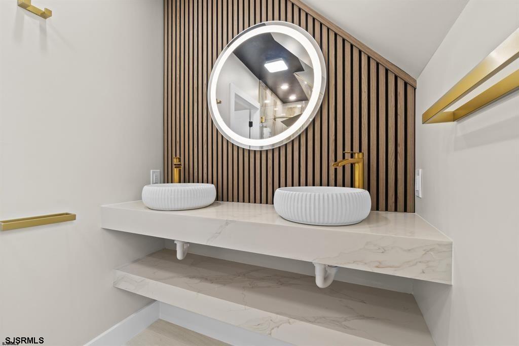 101 S Baton Rouge Avenue