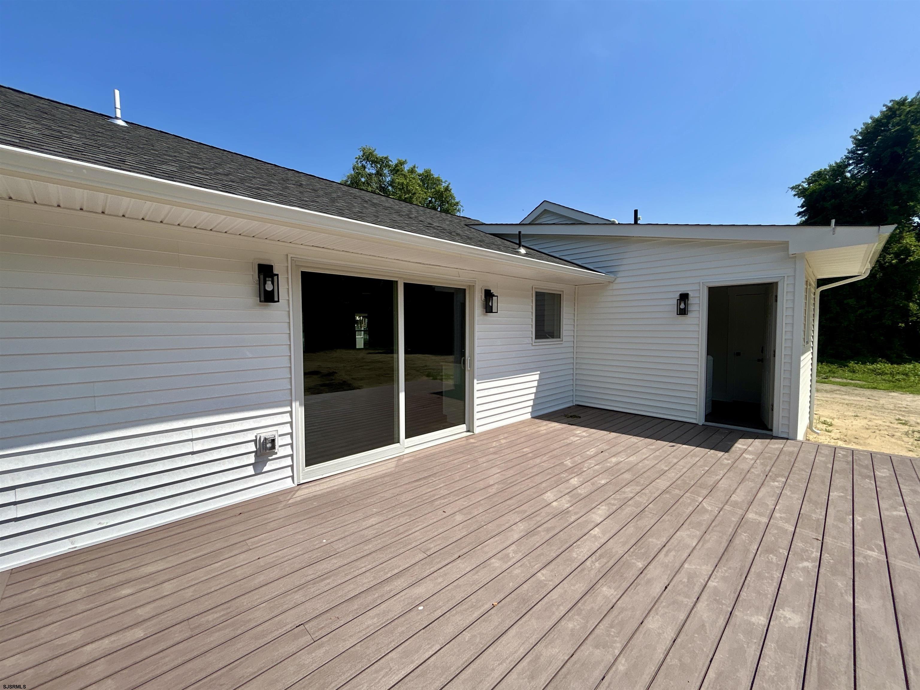 210 Perry