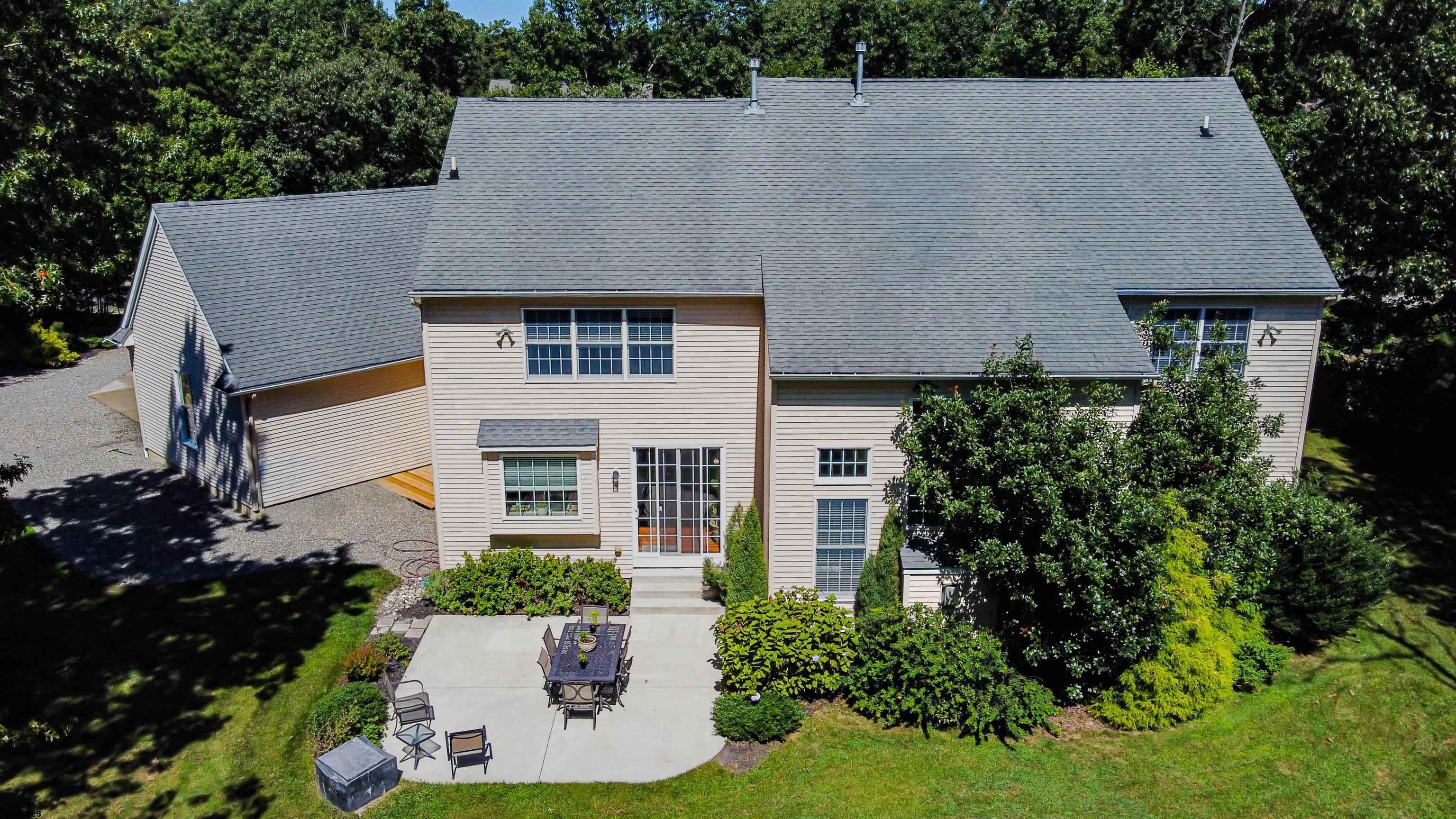 422 Pine Avenue - Picture 2