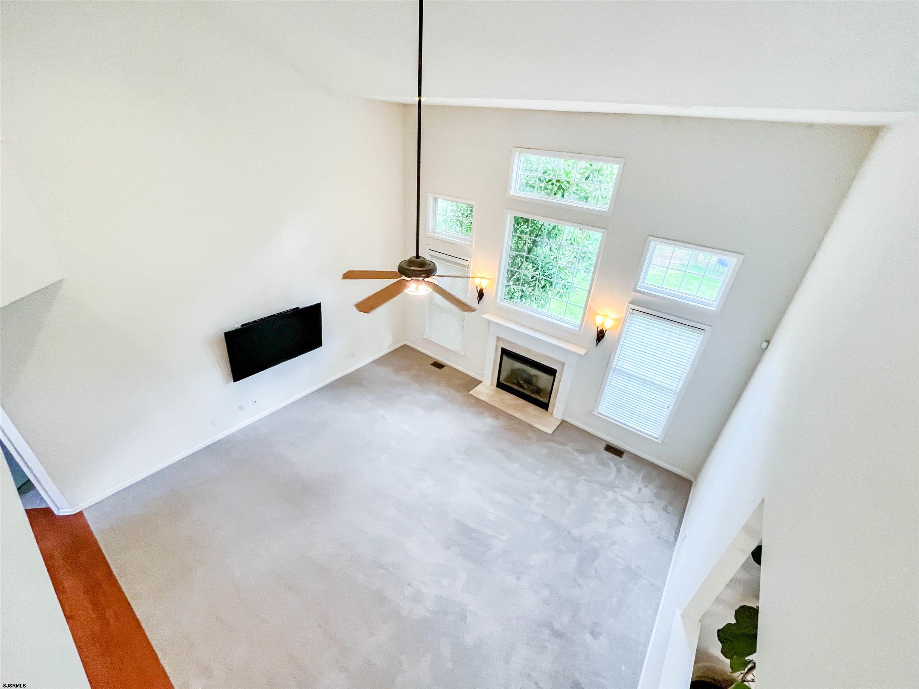 422 Pine Avenue