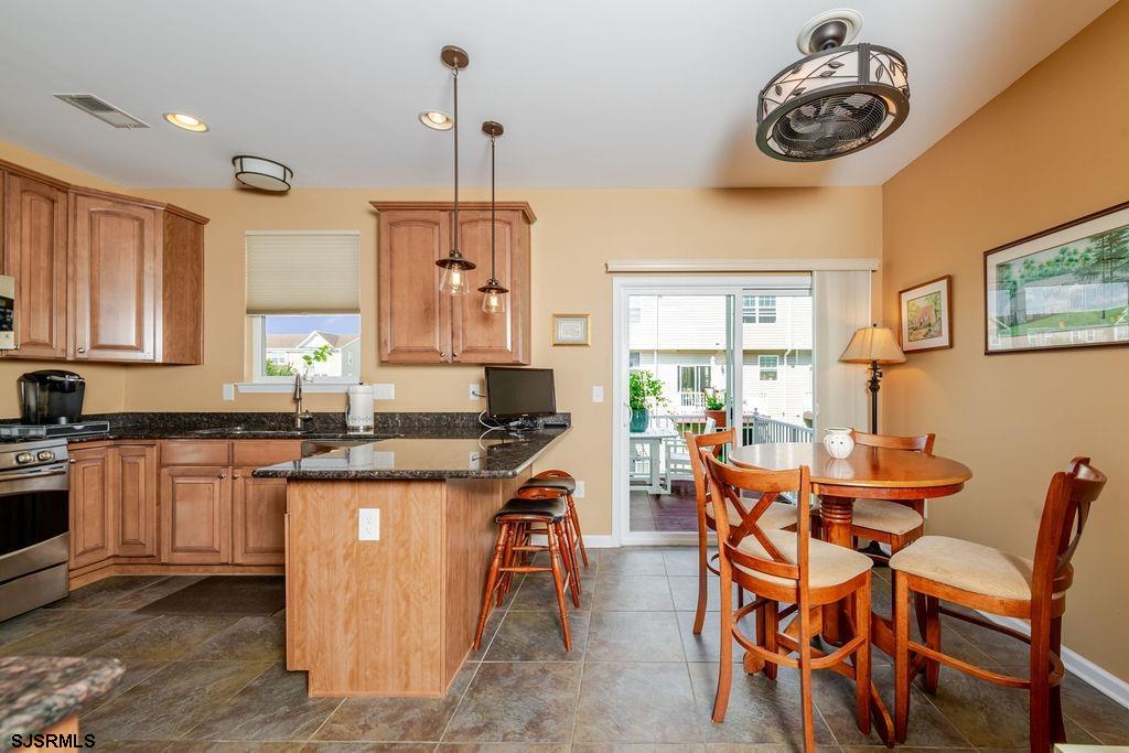 326 Sanderling Ln