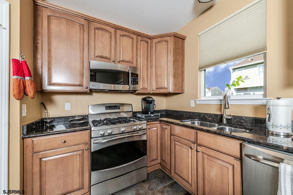 326 Sanderling Ln