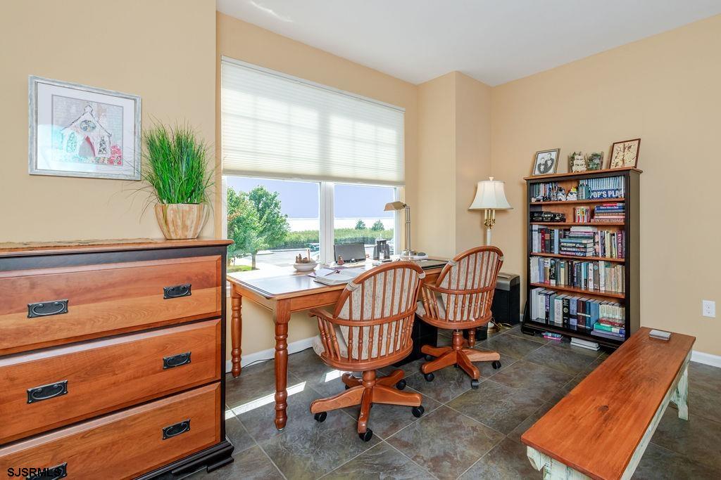 326 Sanderling Ln