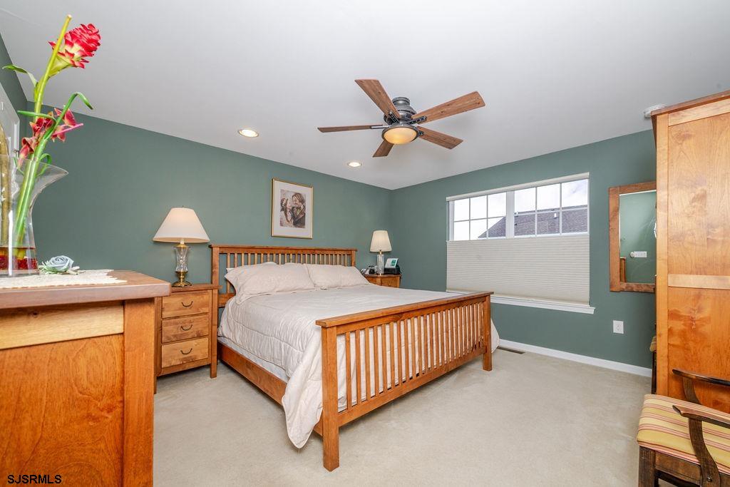 326 Sanderling Ln