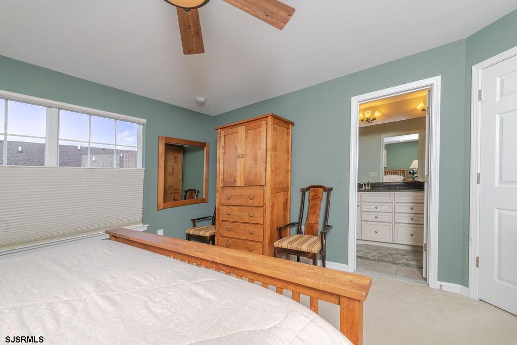 326 Sanderling Ln