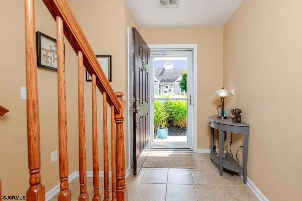 326 Sanderling Ln