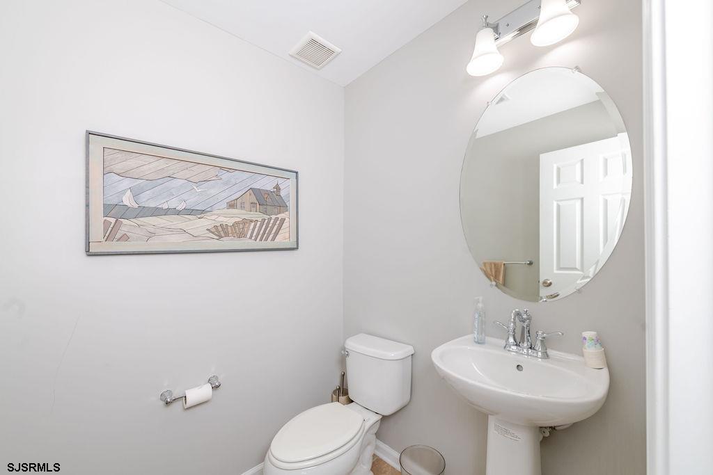 326 Sanderling Ln