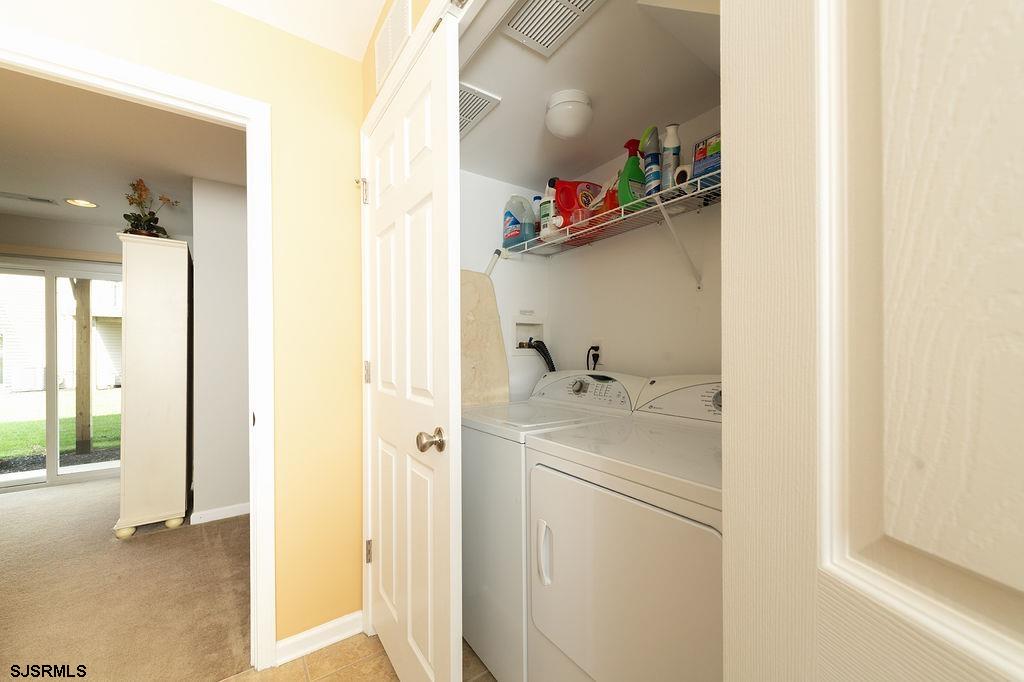 326 Sanderling Ln