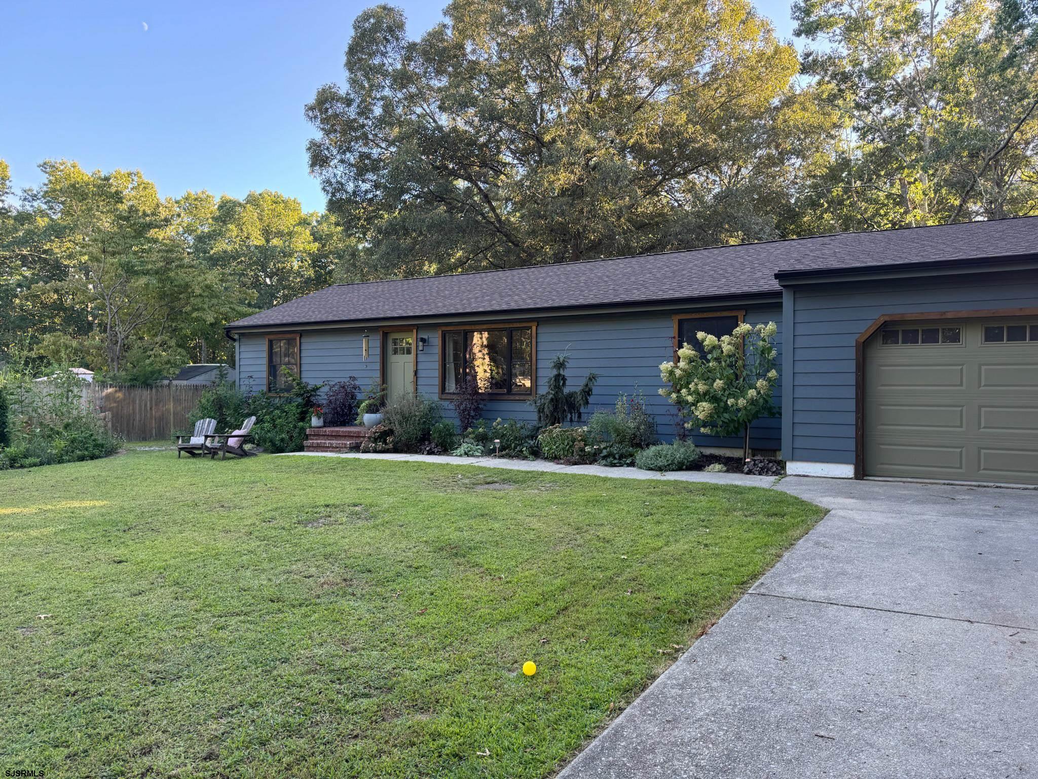 9 Kendall Dr - Picture 2
