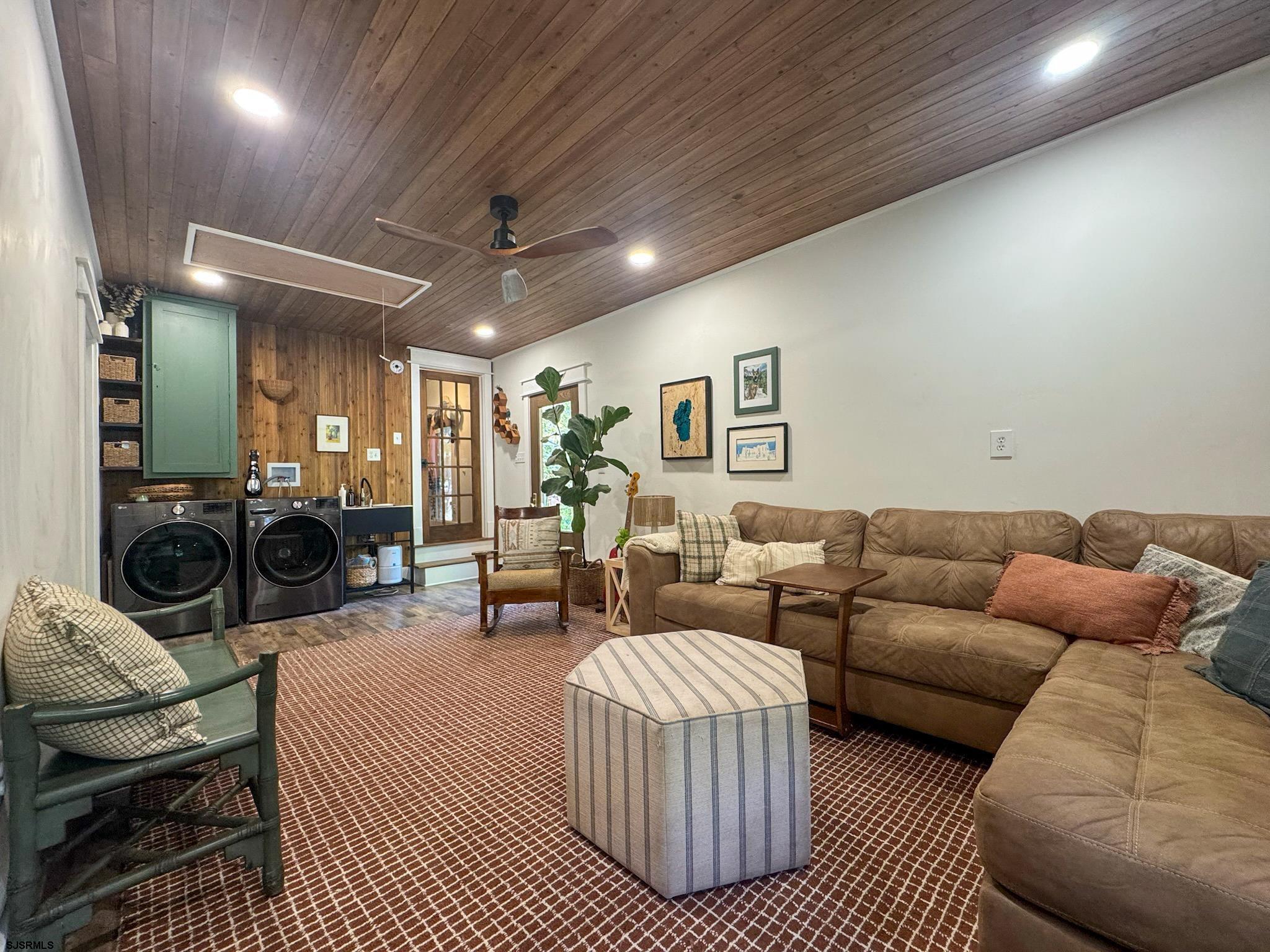 9 Kendall Dr