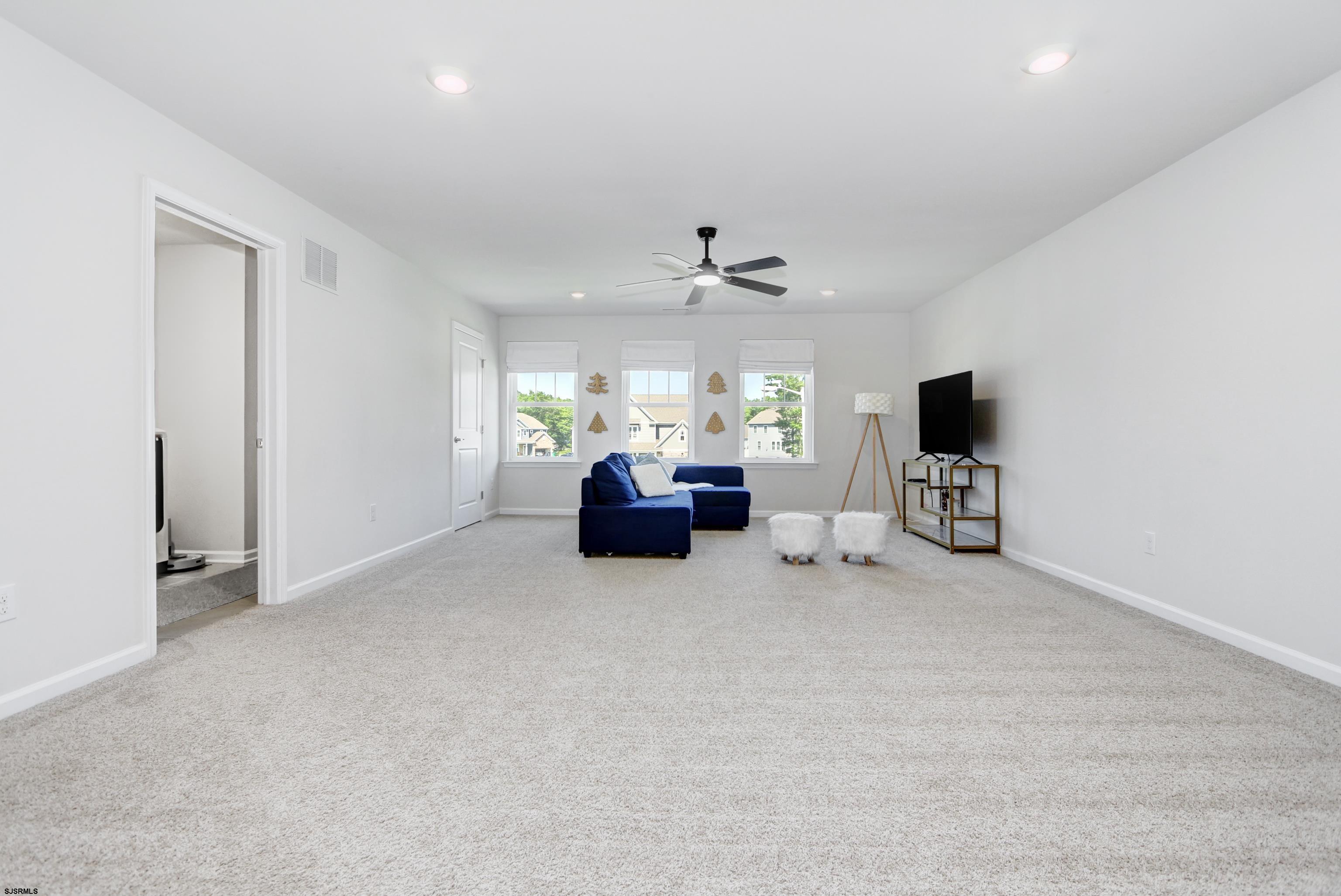 201 Spyglass Court