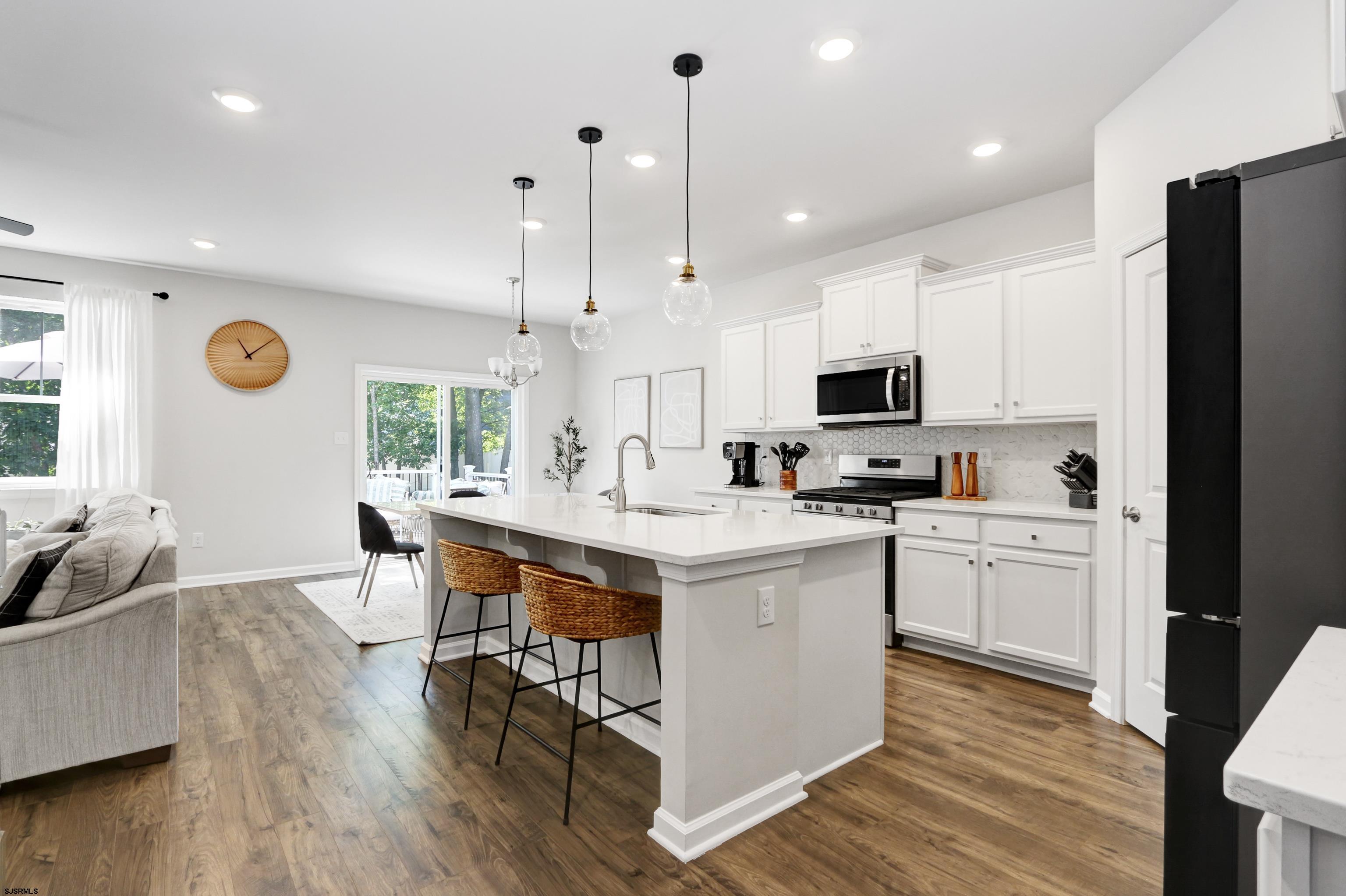 201 Spyglass Court