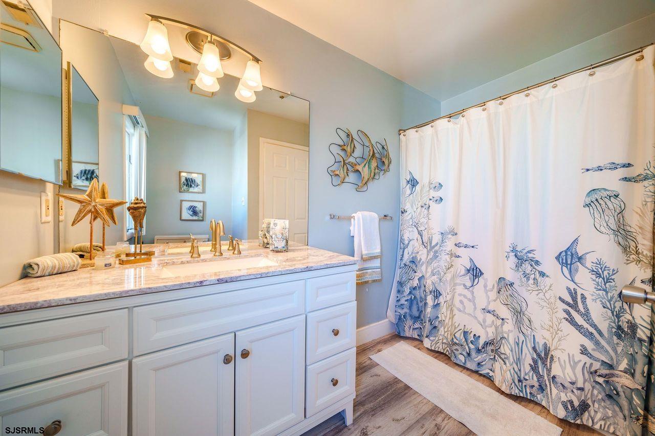 1016 Harbour Cove
