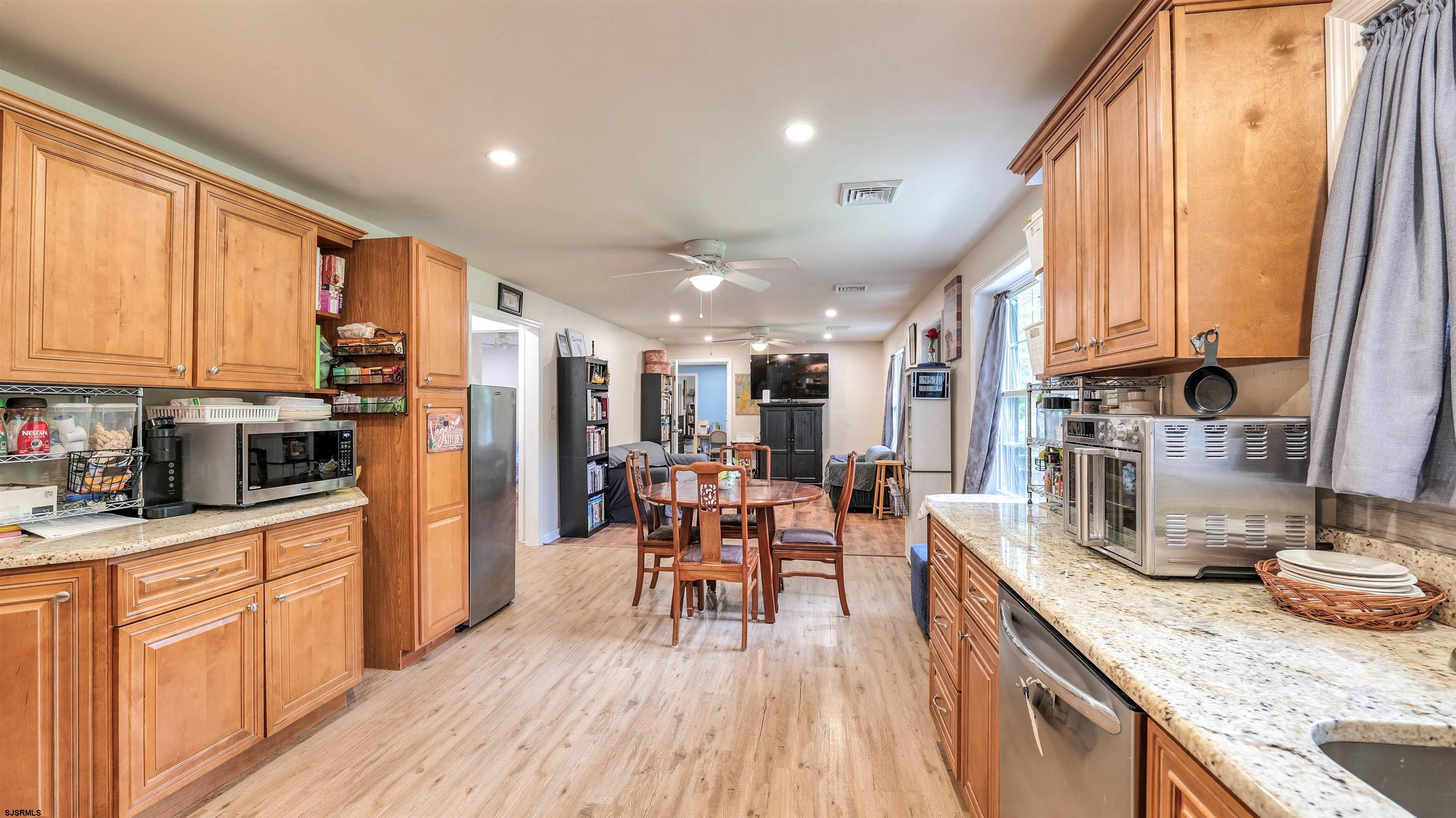 531 Cedar Avenue - Picture 4