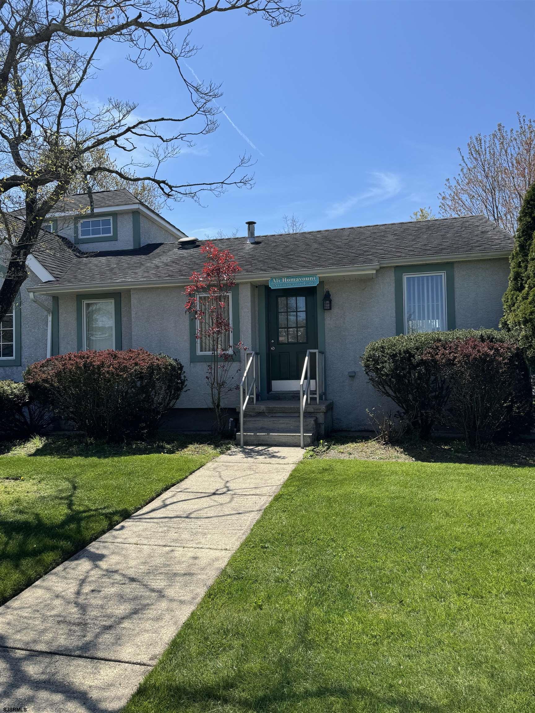 334 Oakcrest Avenue