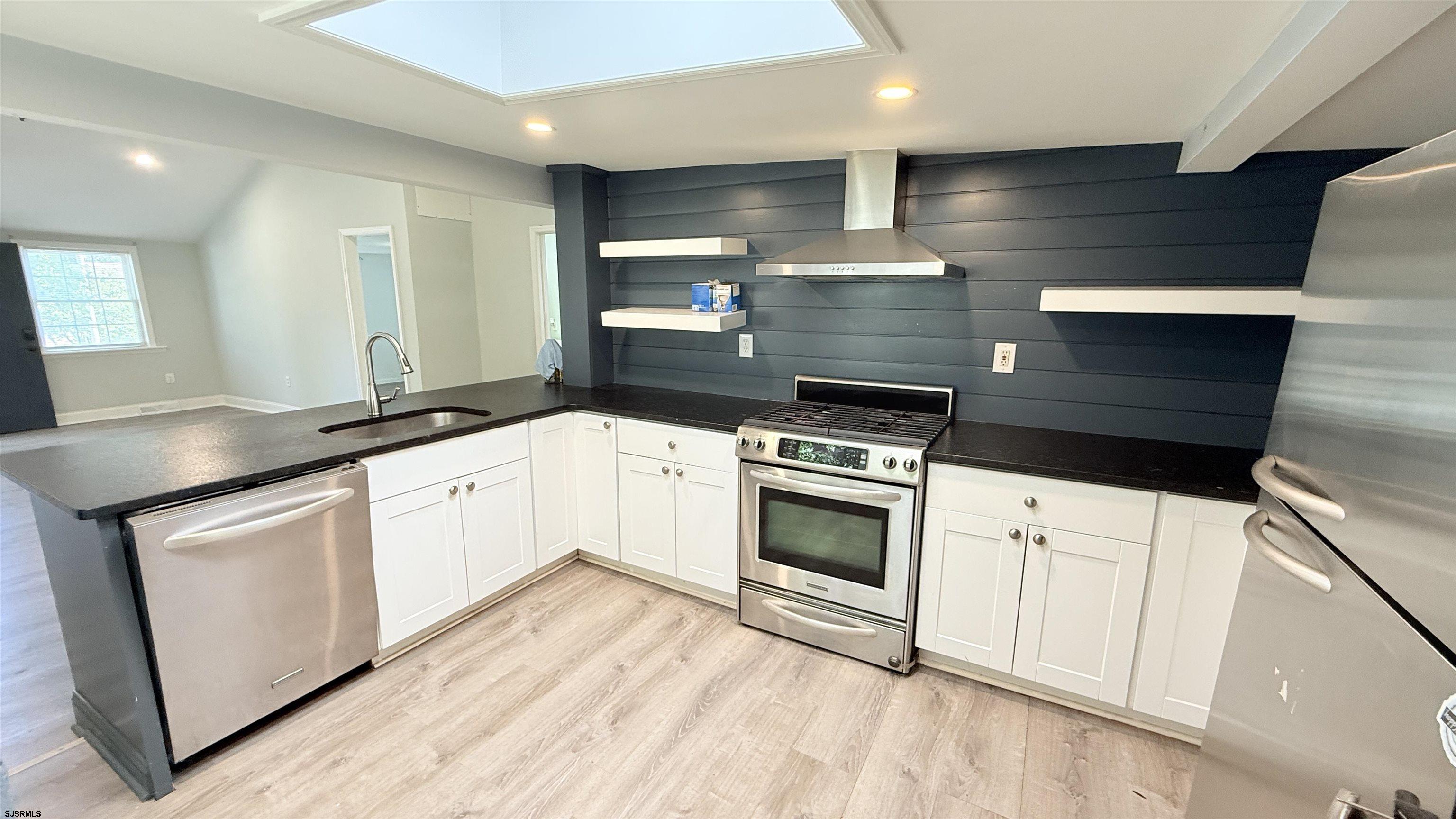 461 Nectar Avenue - Picture 2