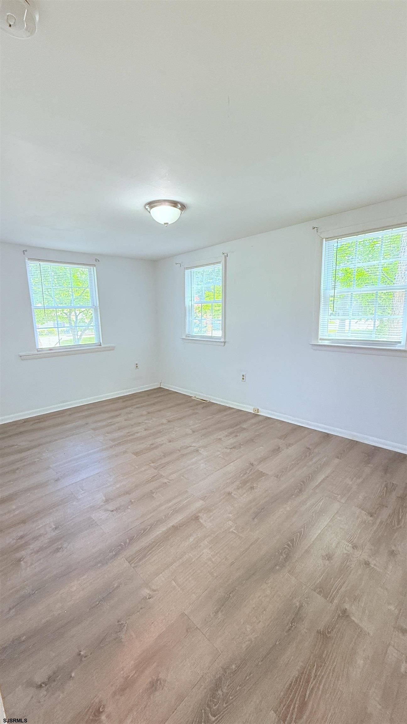 461 Nectar Avenue - Picture 4