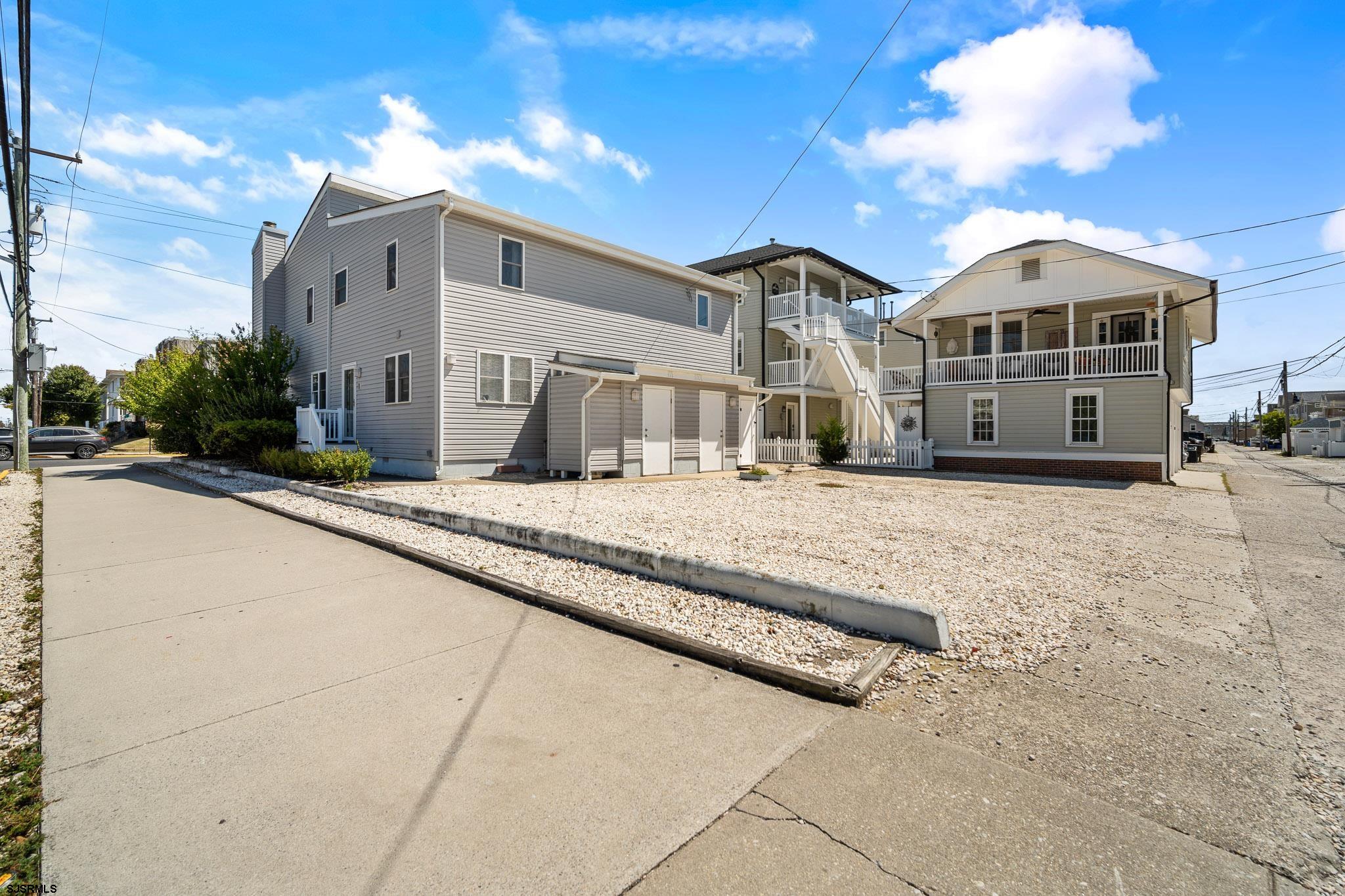 800 Brighton Pl - Picture 1