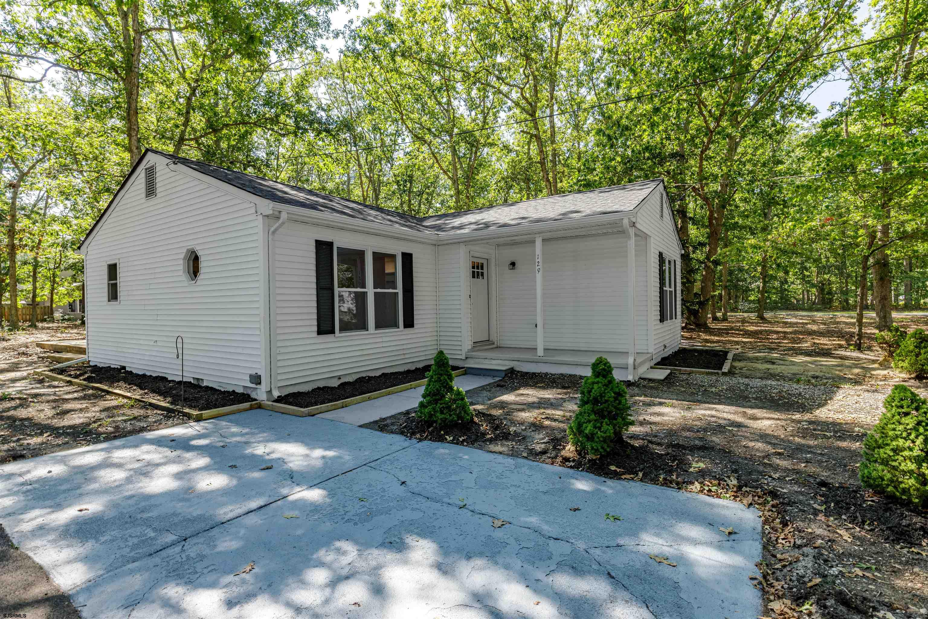 129 Bayberry Avenue - Picture 4