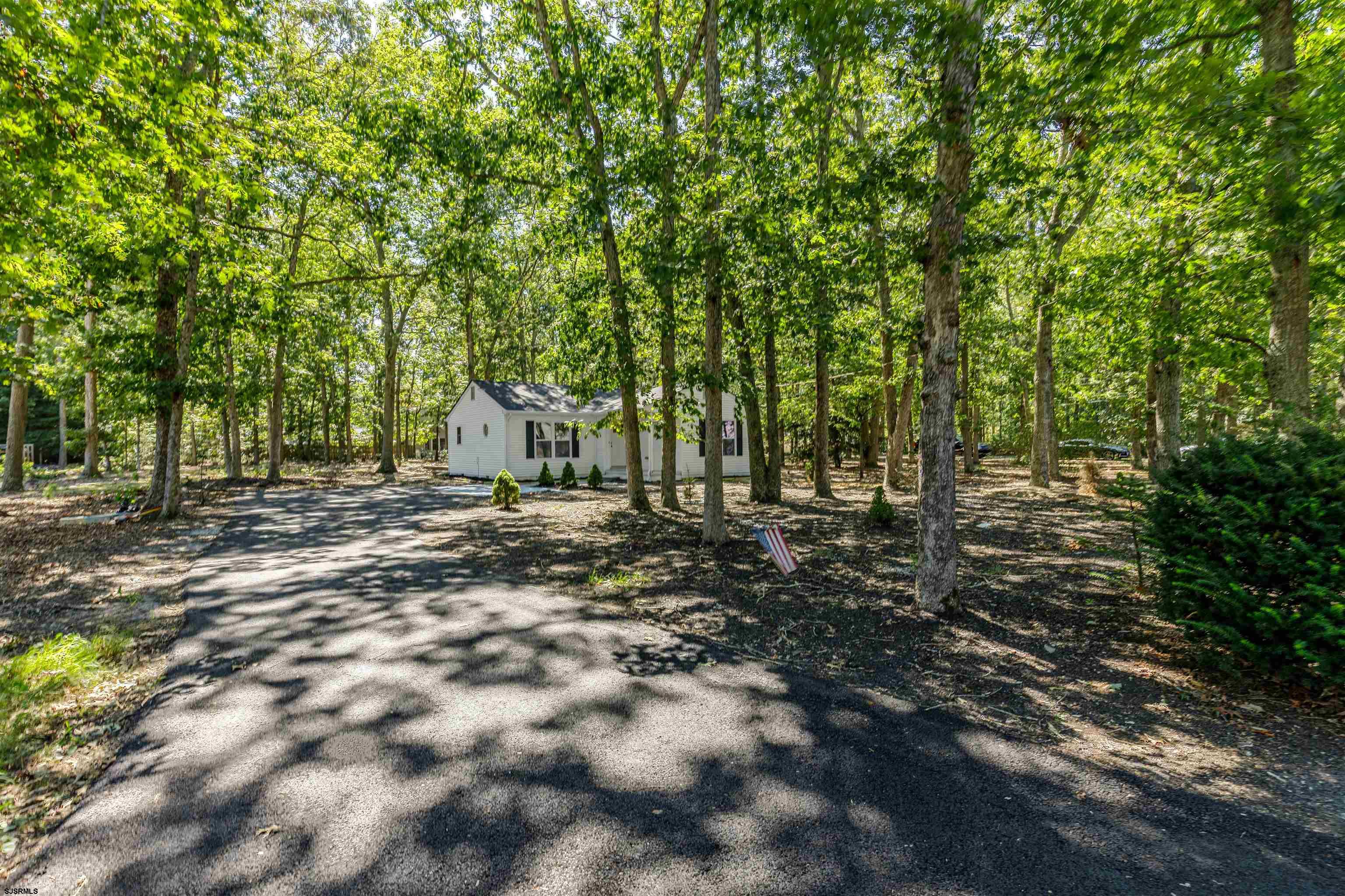 129 Bayberry Avenue