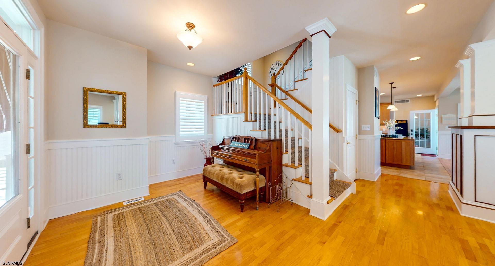 234 Central Avenue - Picture 4