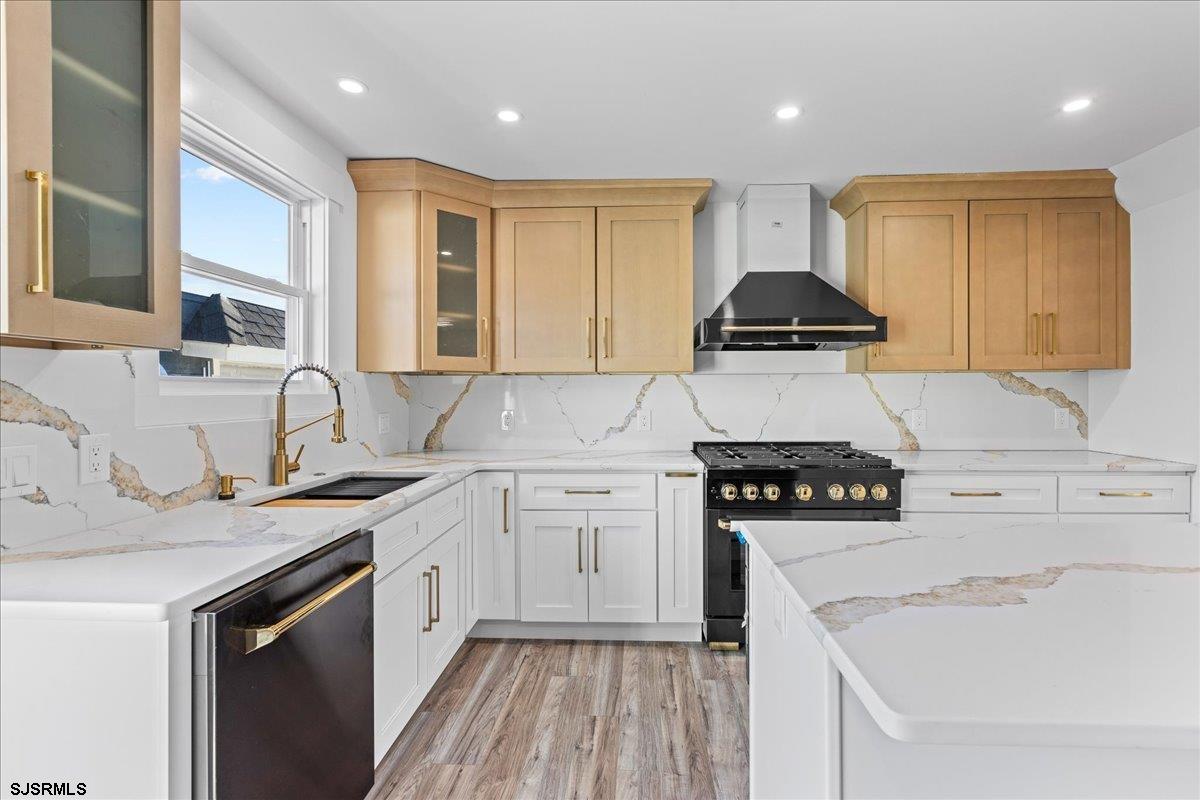 711 N Cornwall Avenue