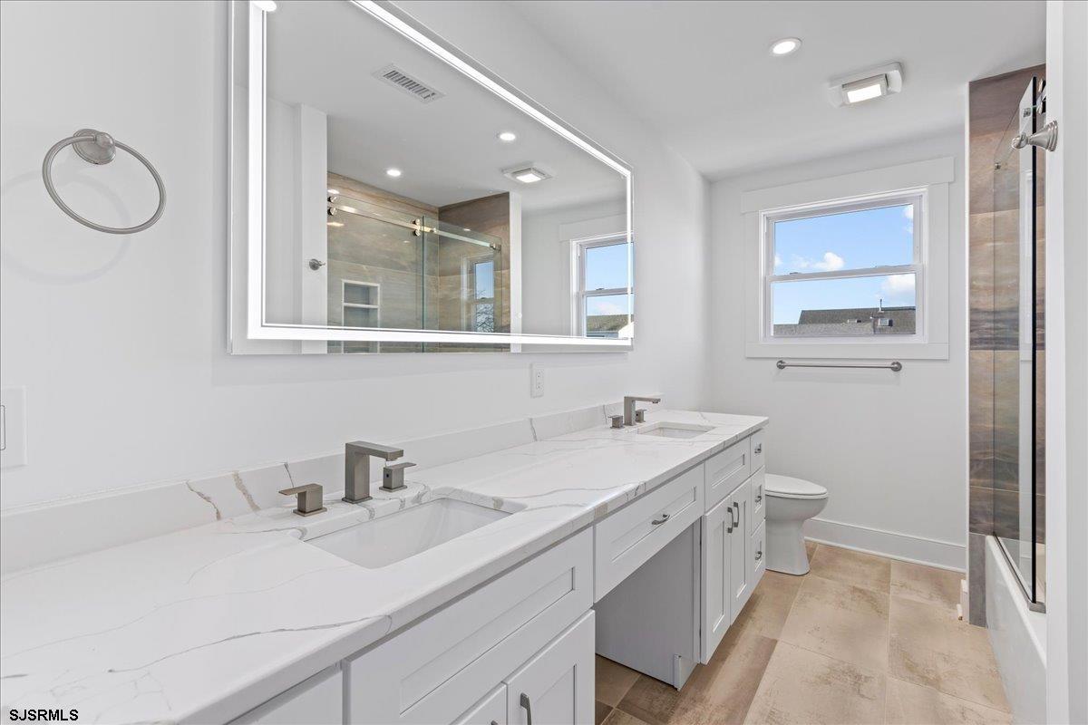 711 N Cornwall Avenue