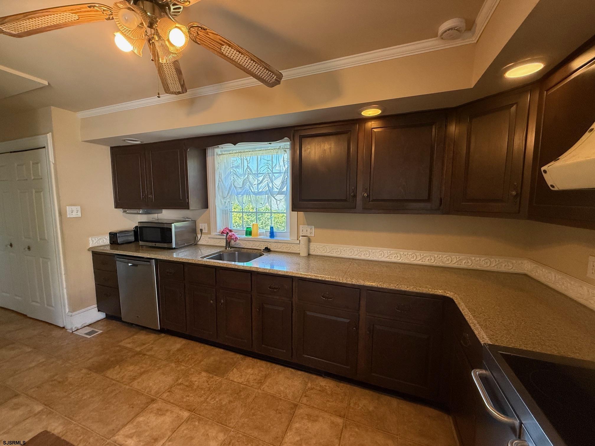 13 Fairway Avenue