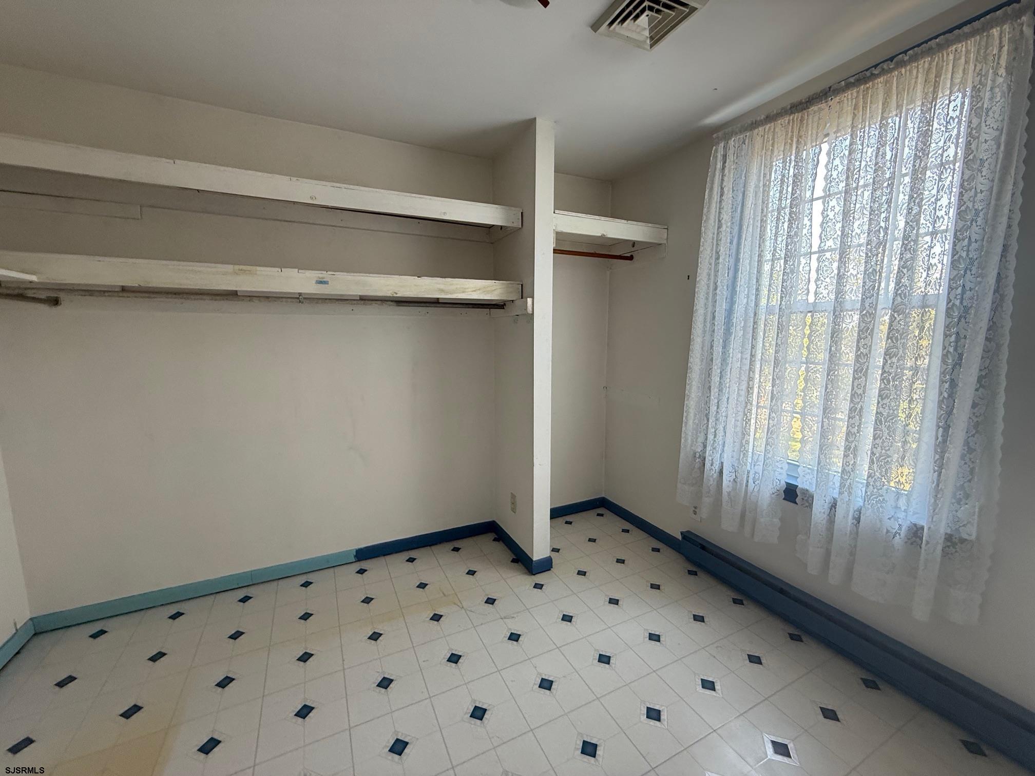 13 Fairway Avenue