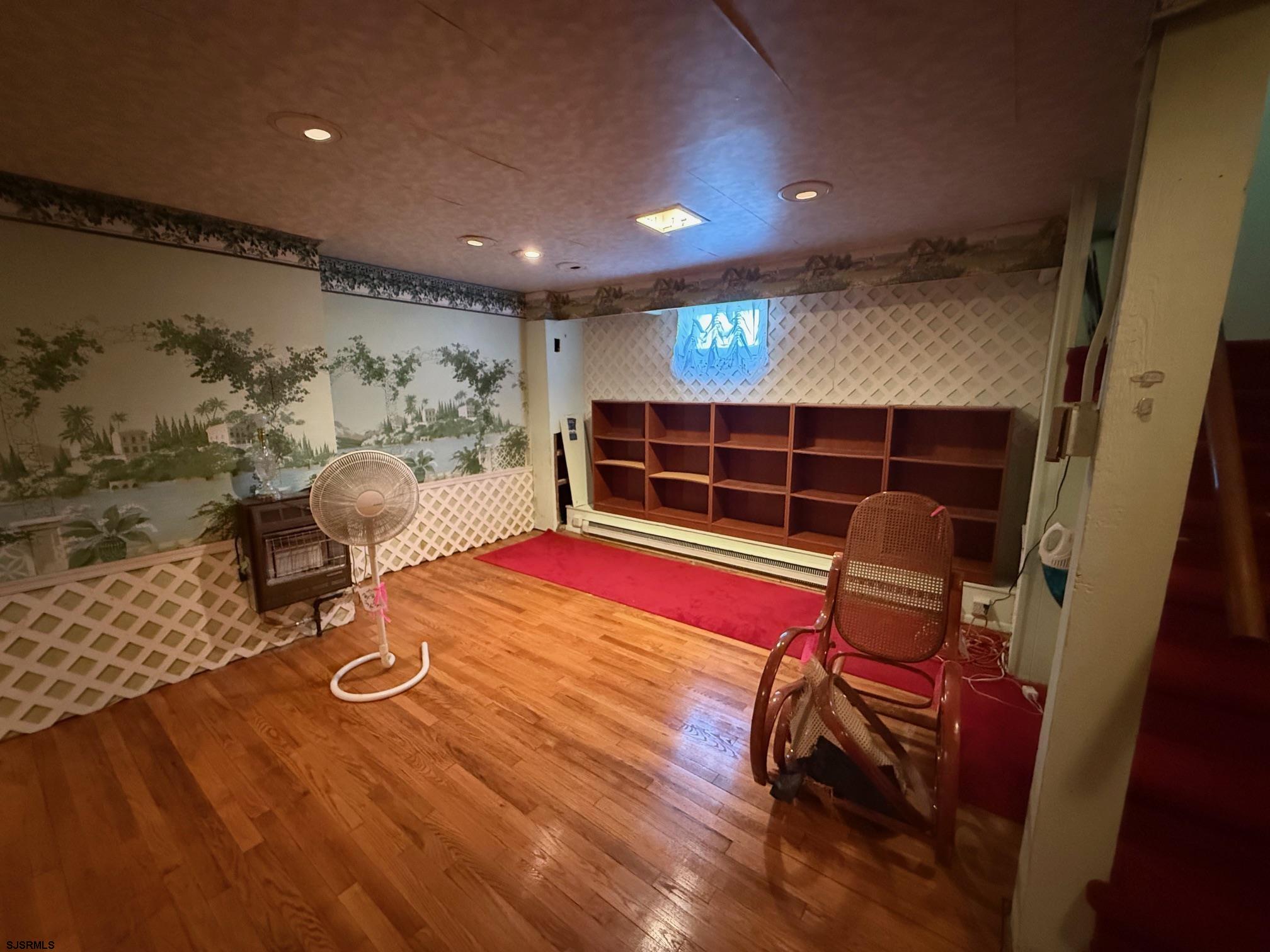 13 Fairway Avenue