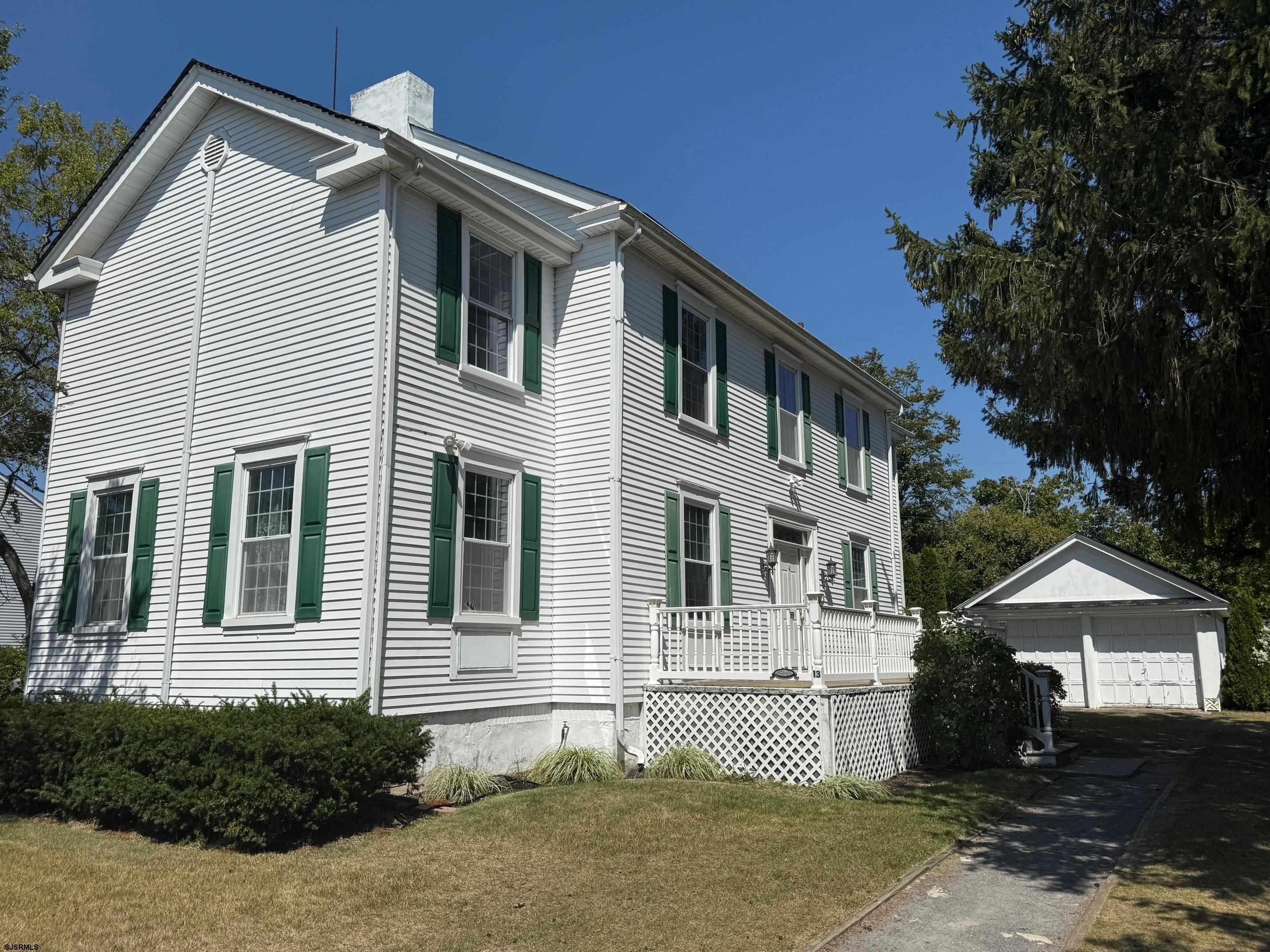 13 Fairway Avenue