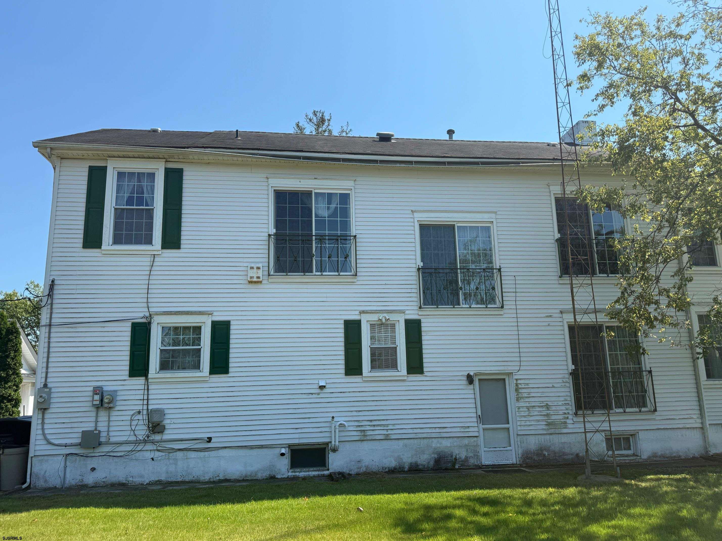 13 Fairway Avenue