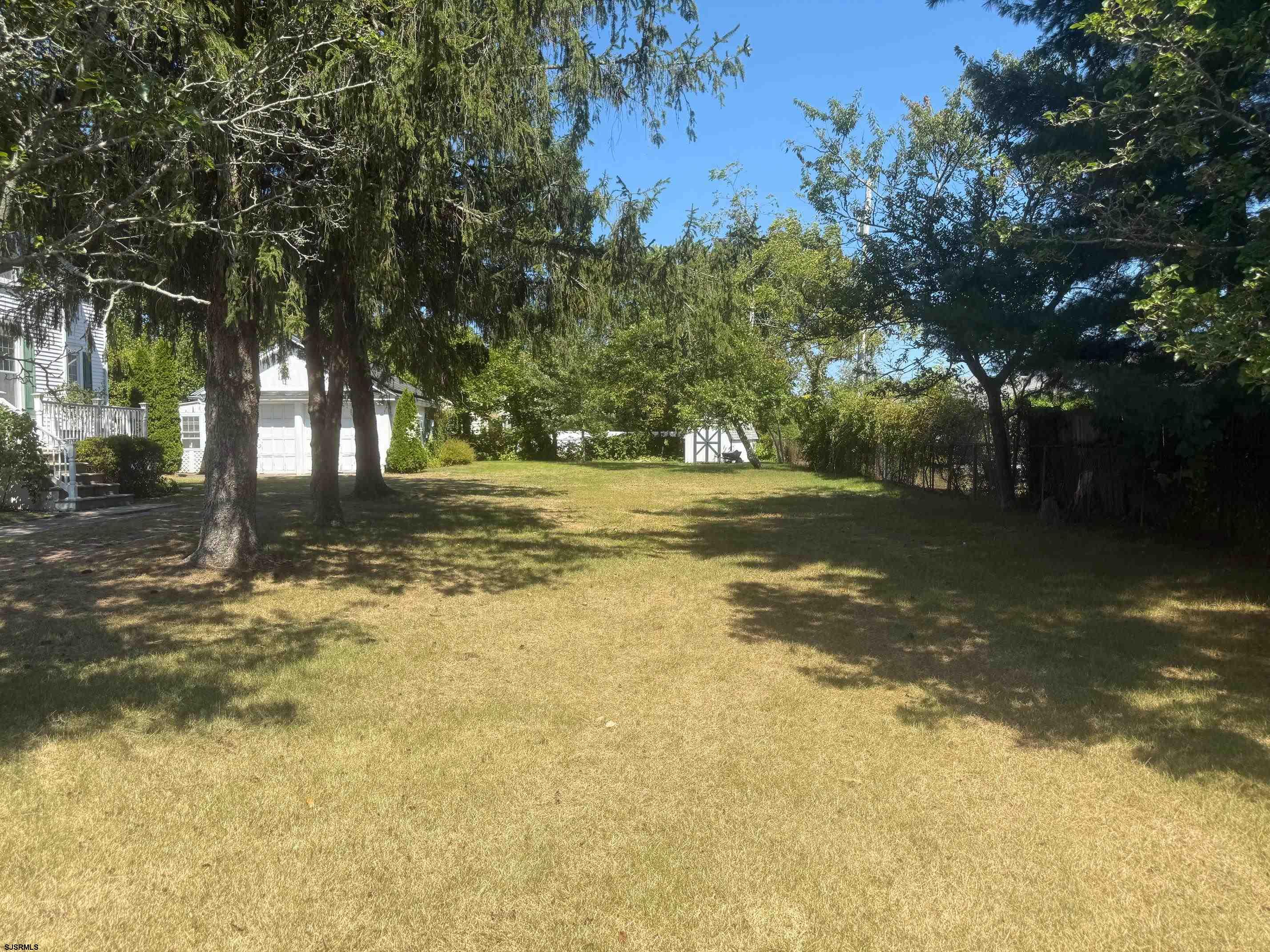 13 Fairway Avenue