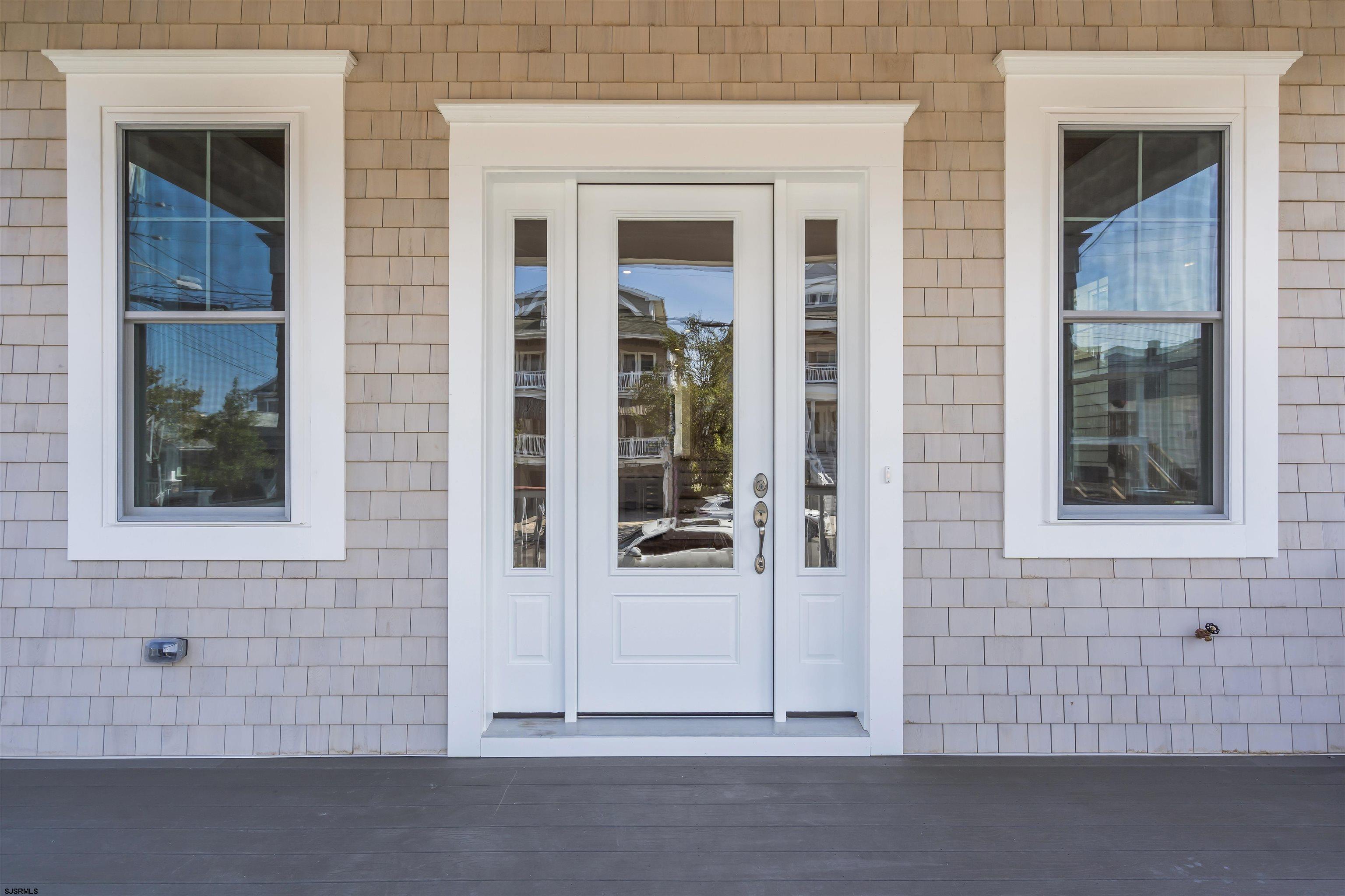 811 2nd Street - Picture 1