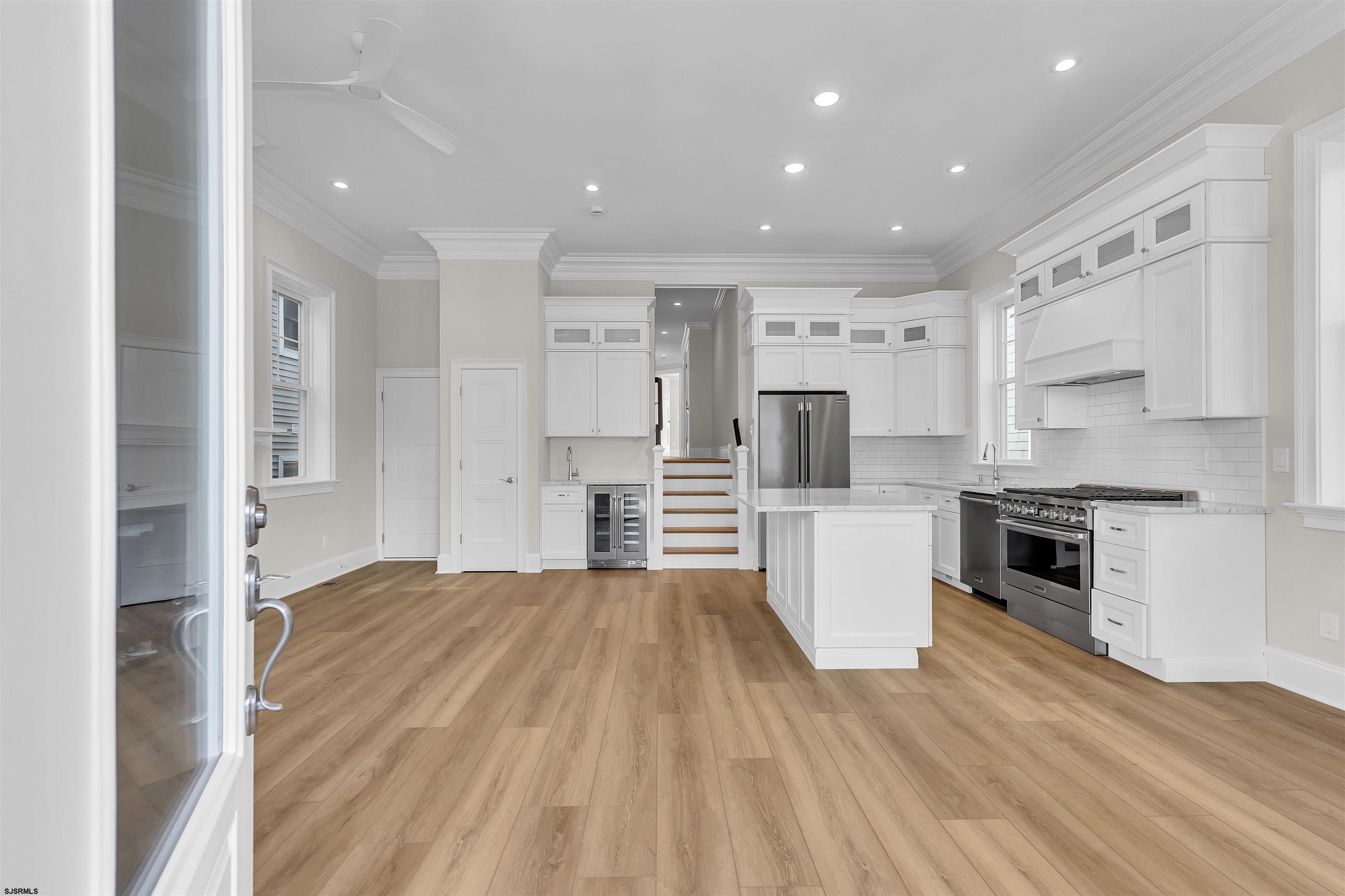 811 2nd Street