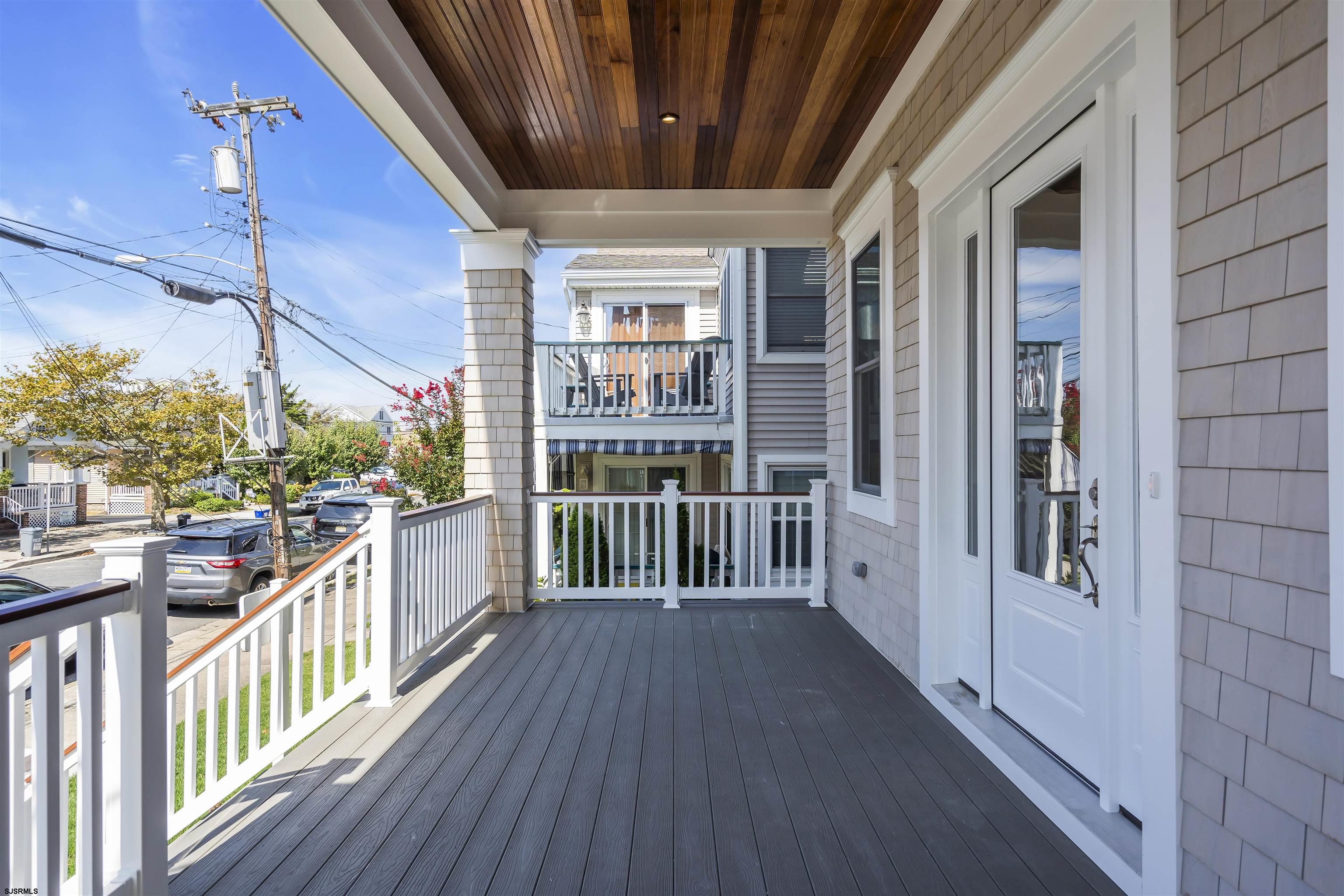 811 2nd Street - Picture 2