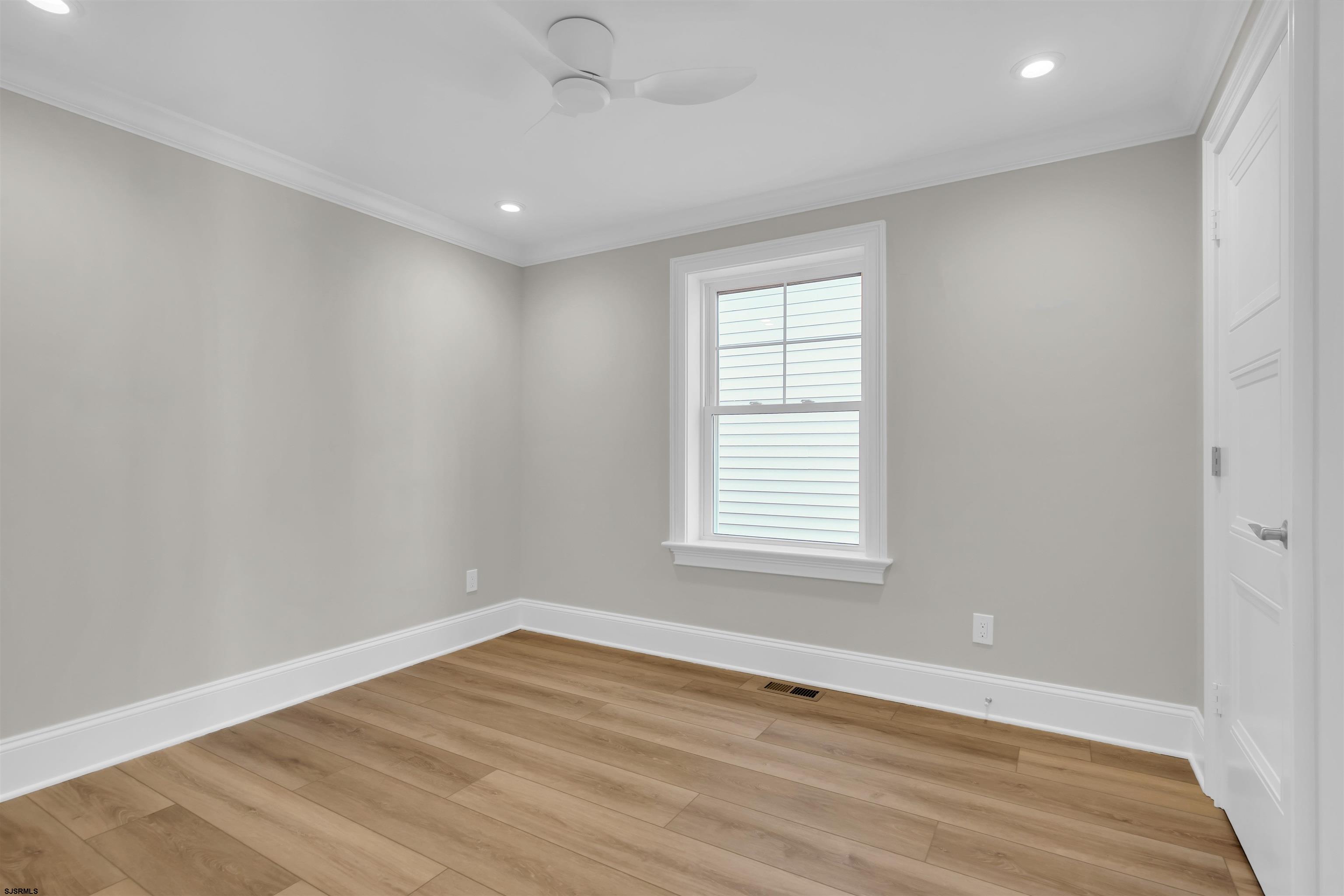 811 2nd Street