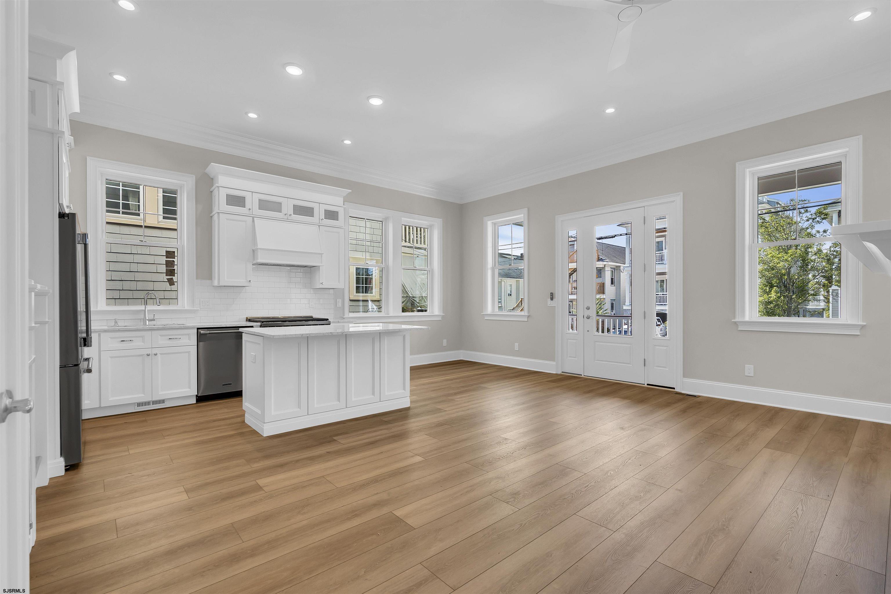 811 2nd Street