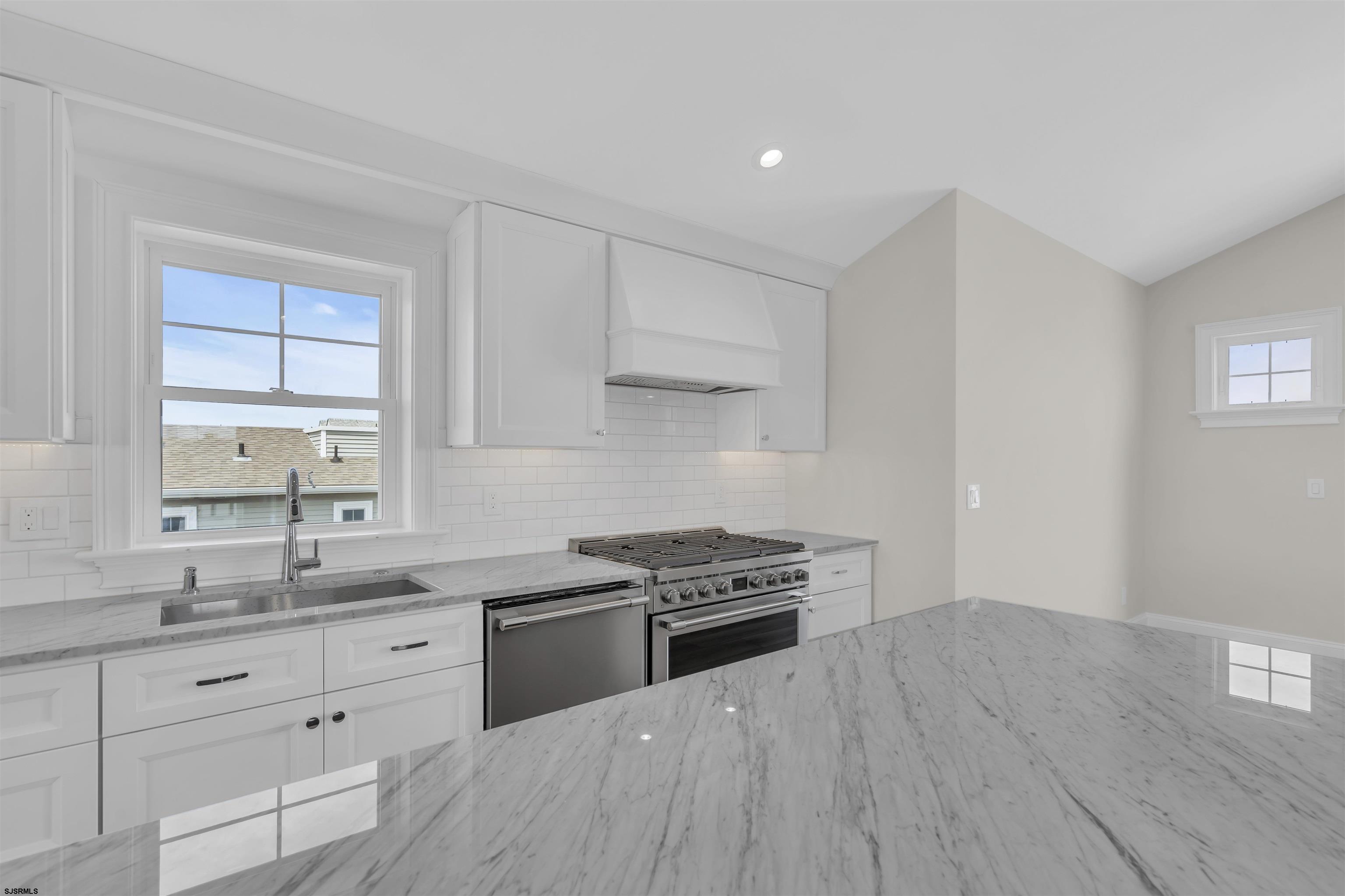 811 2nd Street
