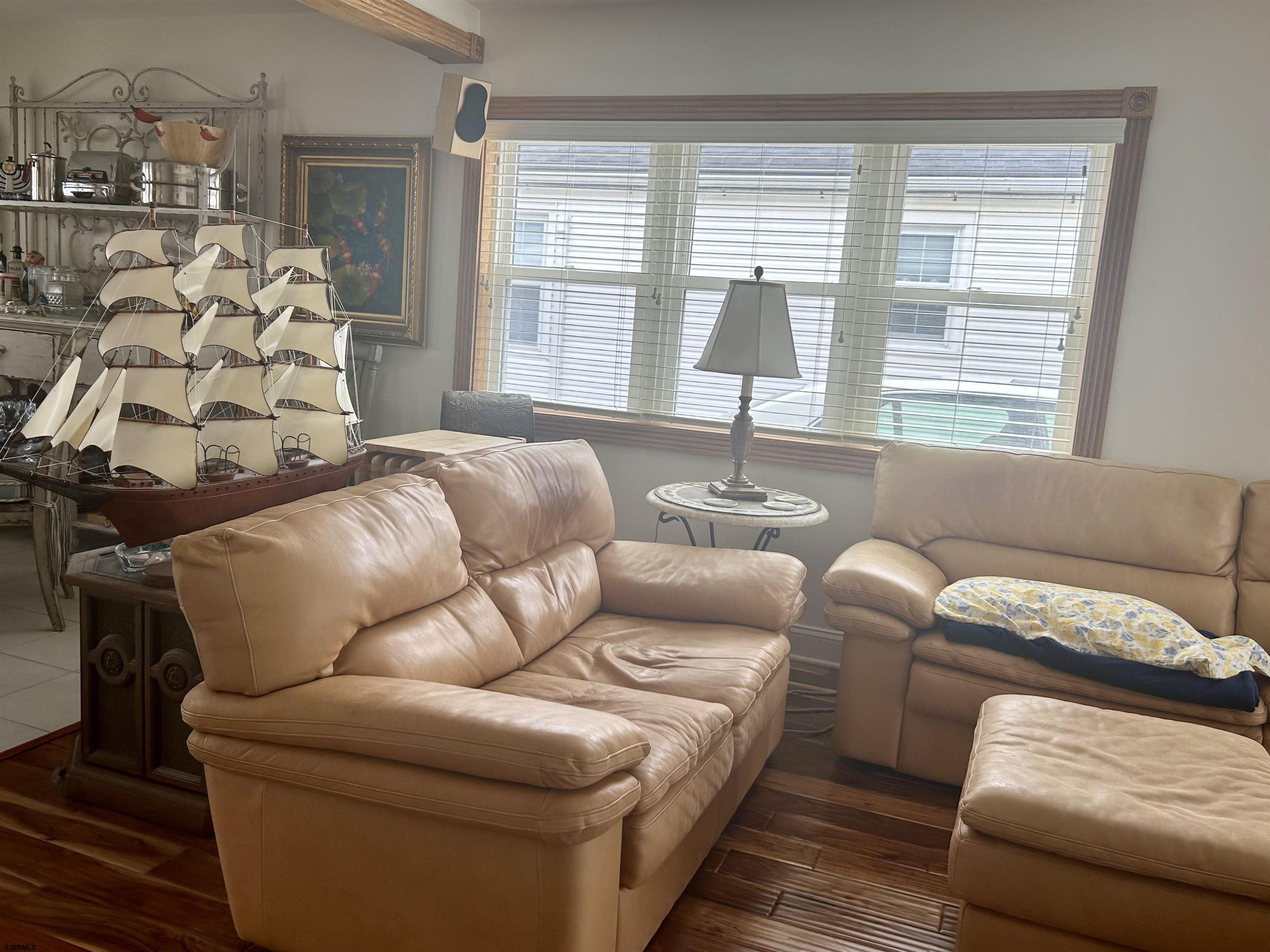32 N Manor Avenue