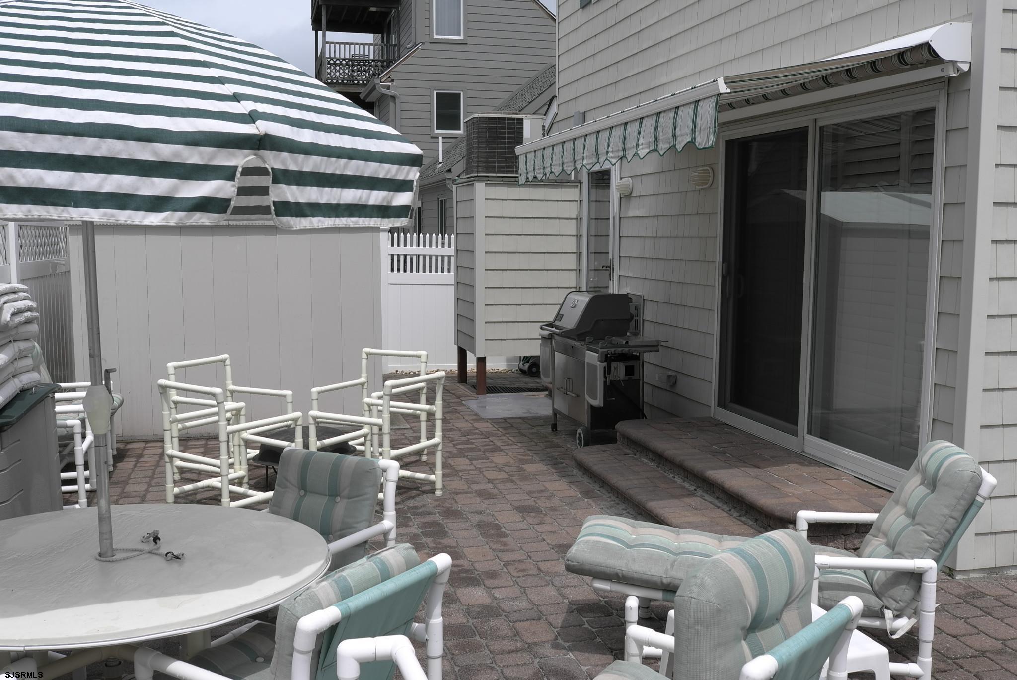 32 N Manor Avenue