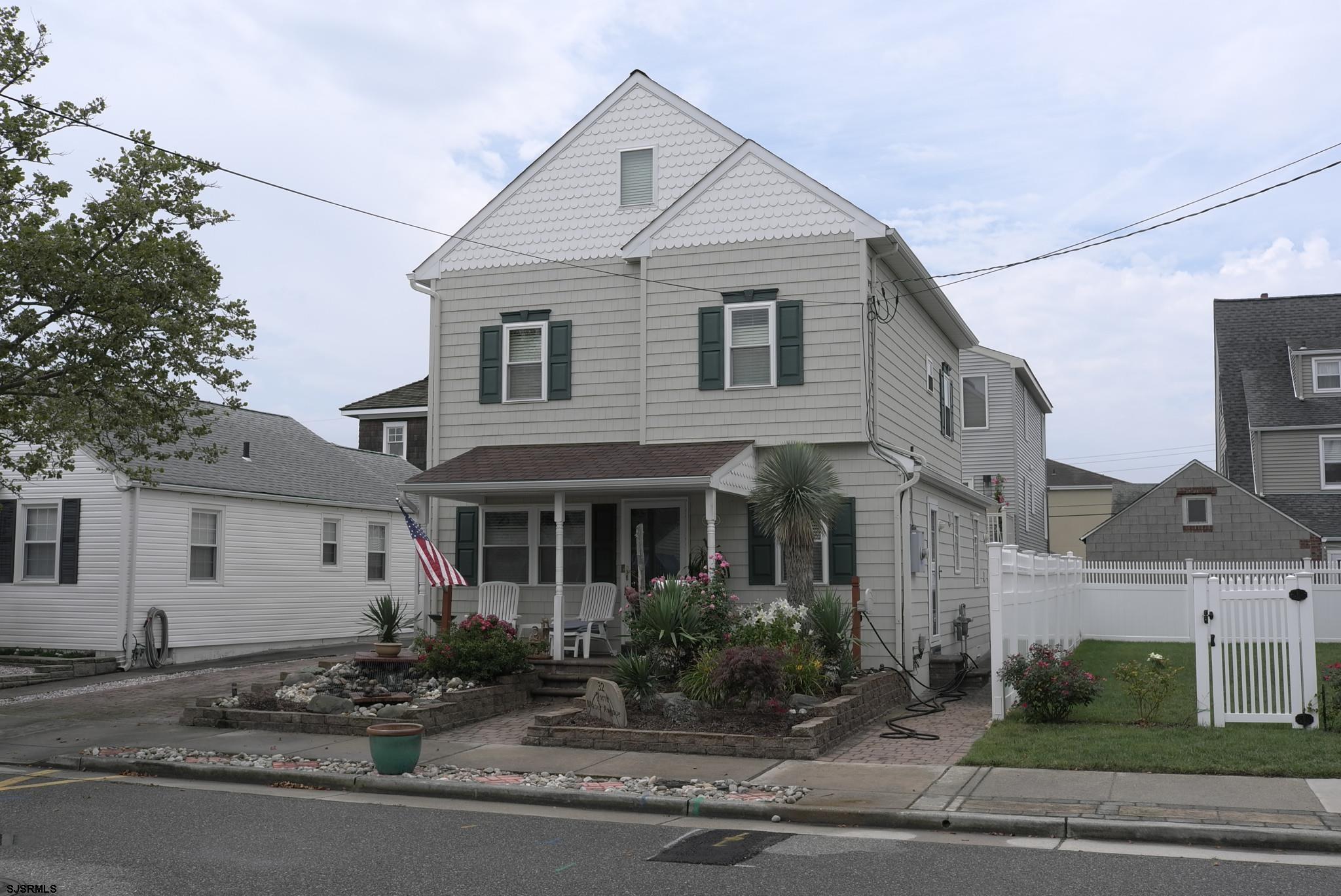 32 N Manor Avenue