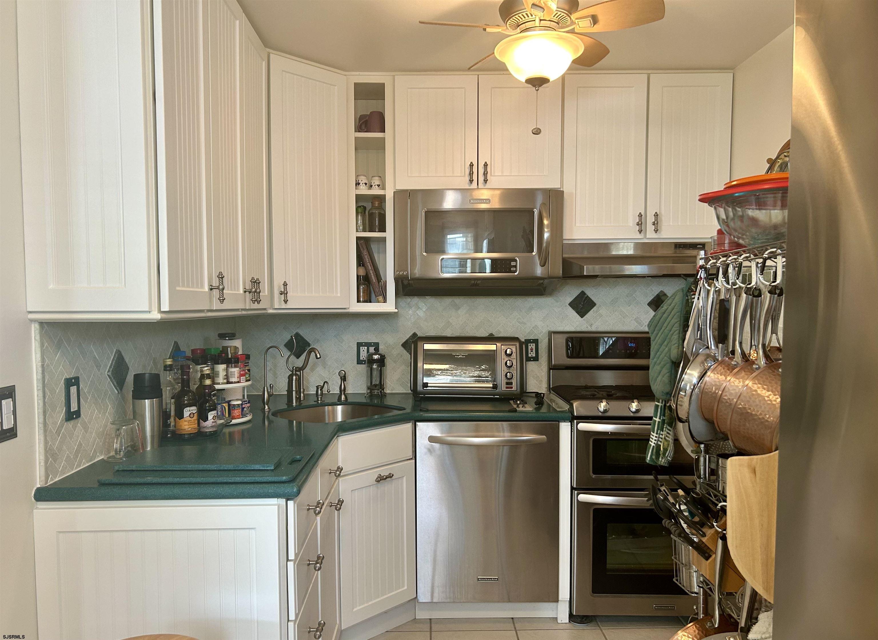 32 N Manor Avenue