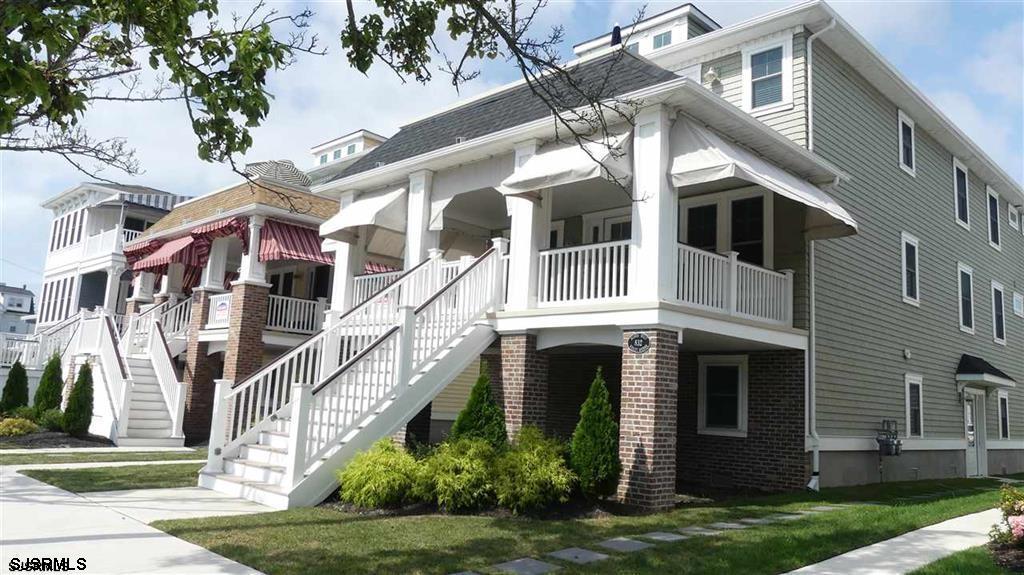 832 Wesley Avenue - Picture 1