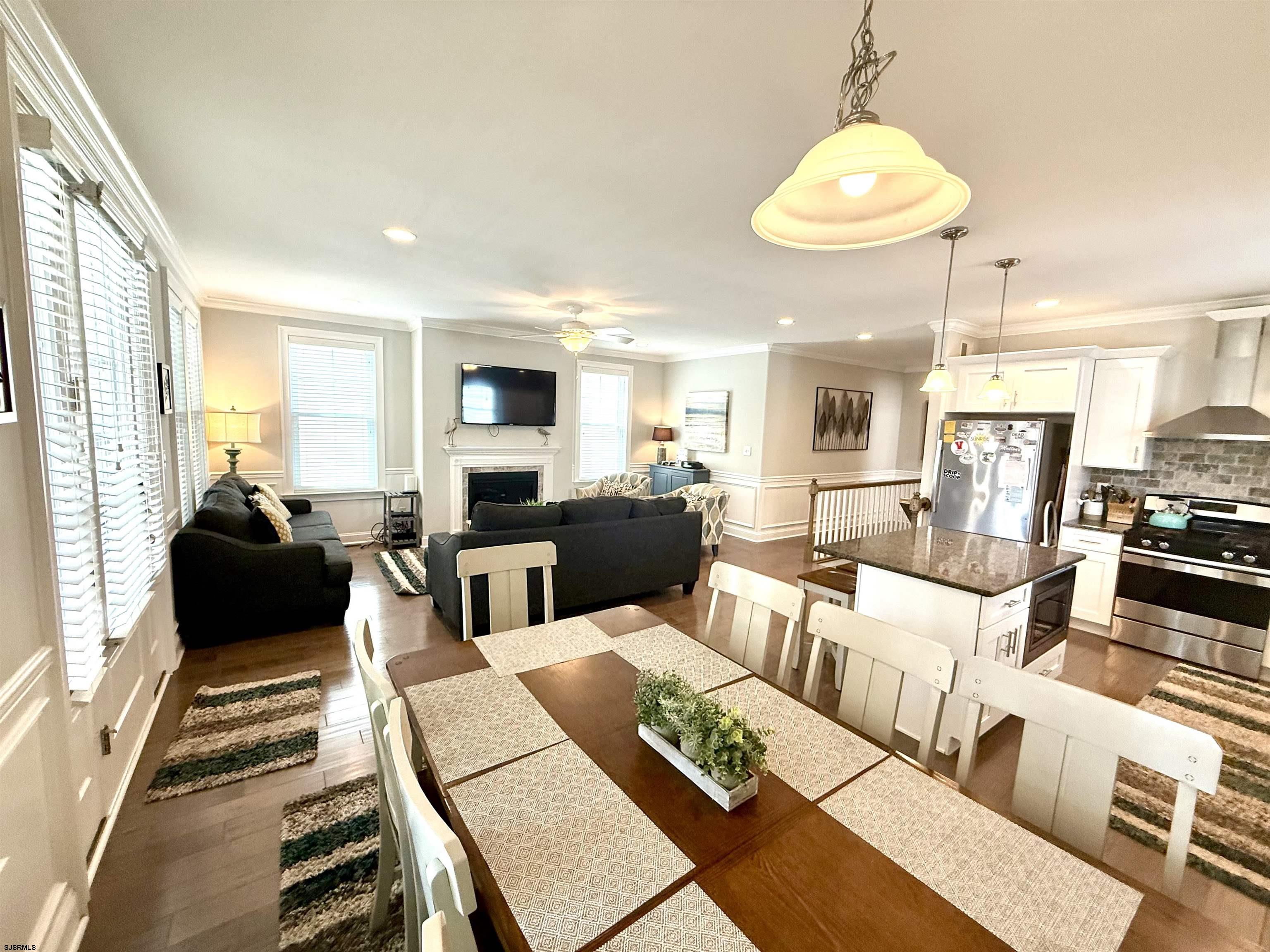 832 Wesley Avenue - Picture 3