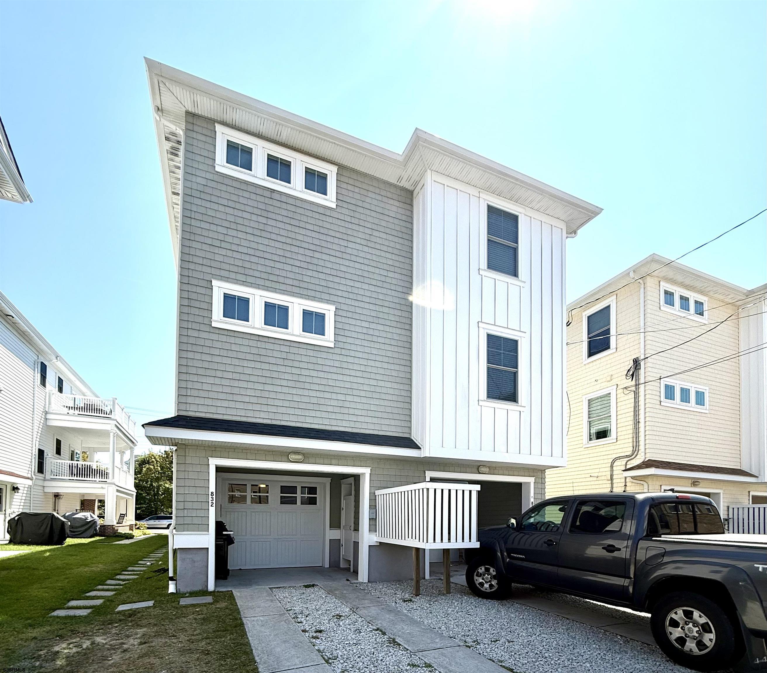 832 Wesley Avenue